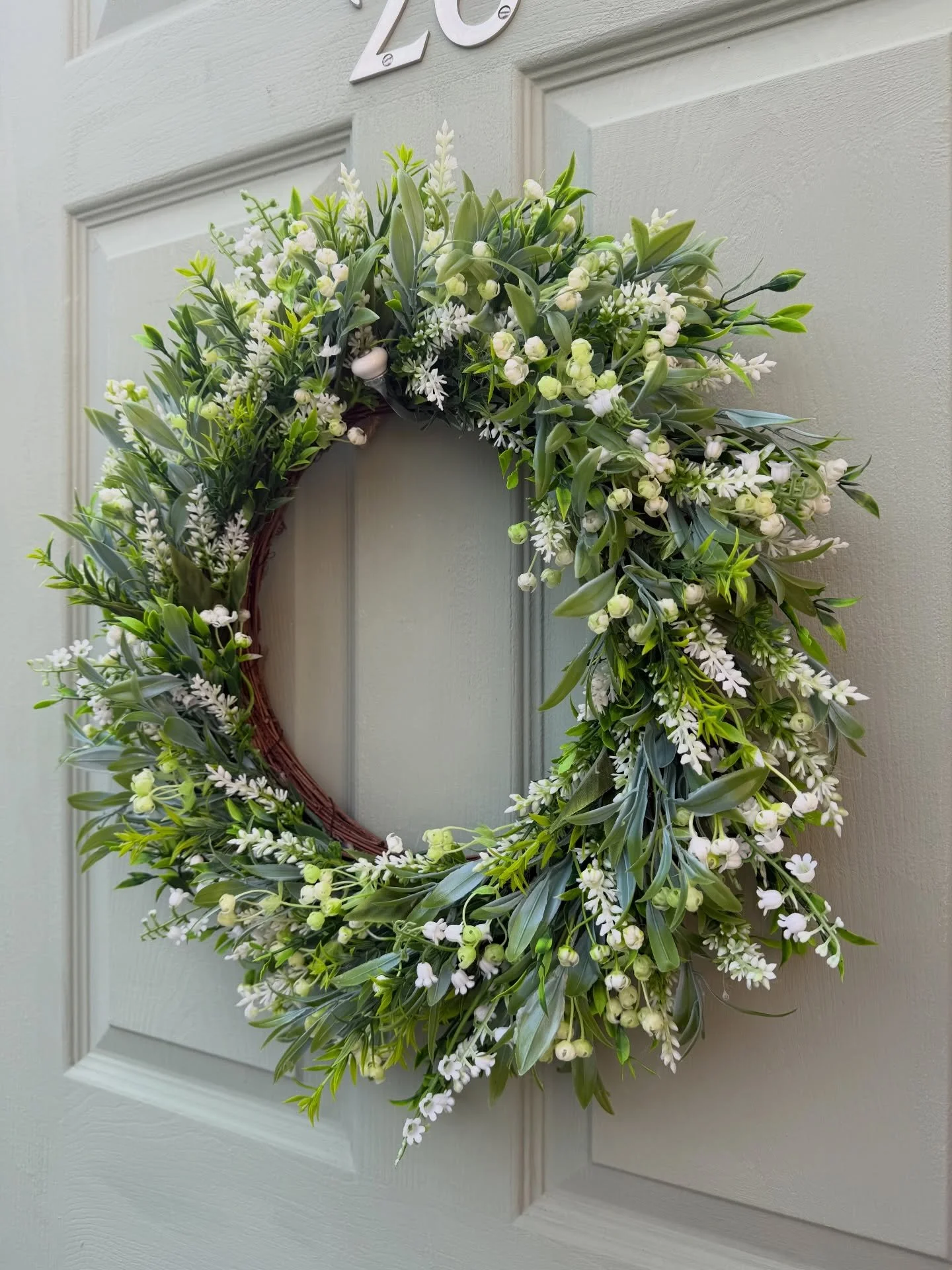 New - timeless year-round wreath - will be available later today on both my website www.sixandtwenty.co.uk and on Etsy