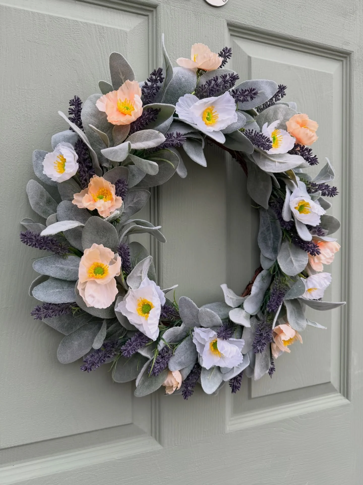 Lavender and Poppy, one of a kind wreath (only one available) grab this lovely pastel wreath wile you can - will be listed later today - 🔗 link in bio to my Etsy shop and website