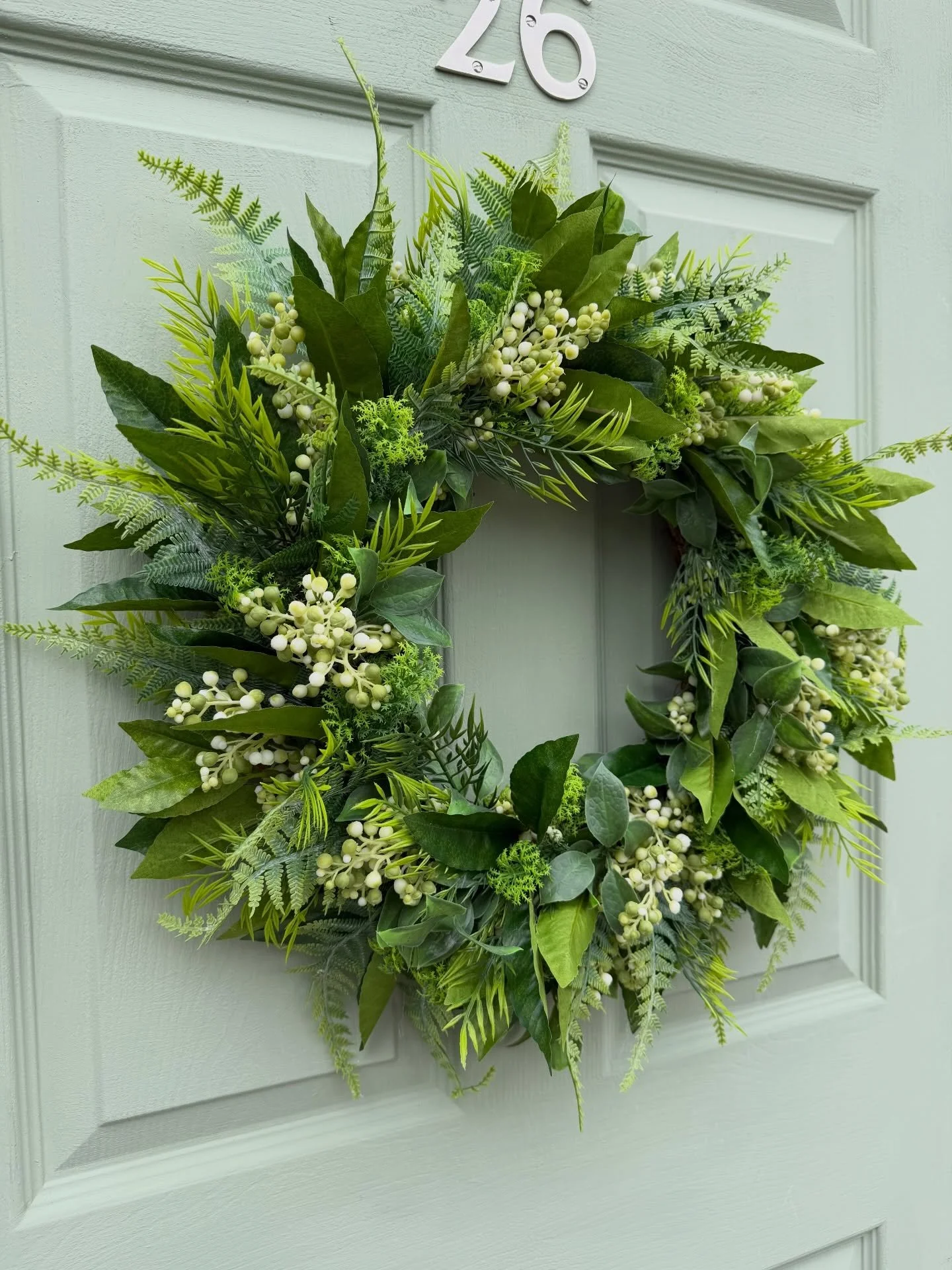 Happy March - Another one of a kind wreath - once it&rsquo;s gone that&rsquo;s it - 🔗link in bio to my Etsy shop and to my website