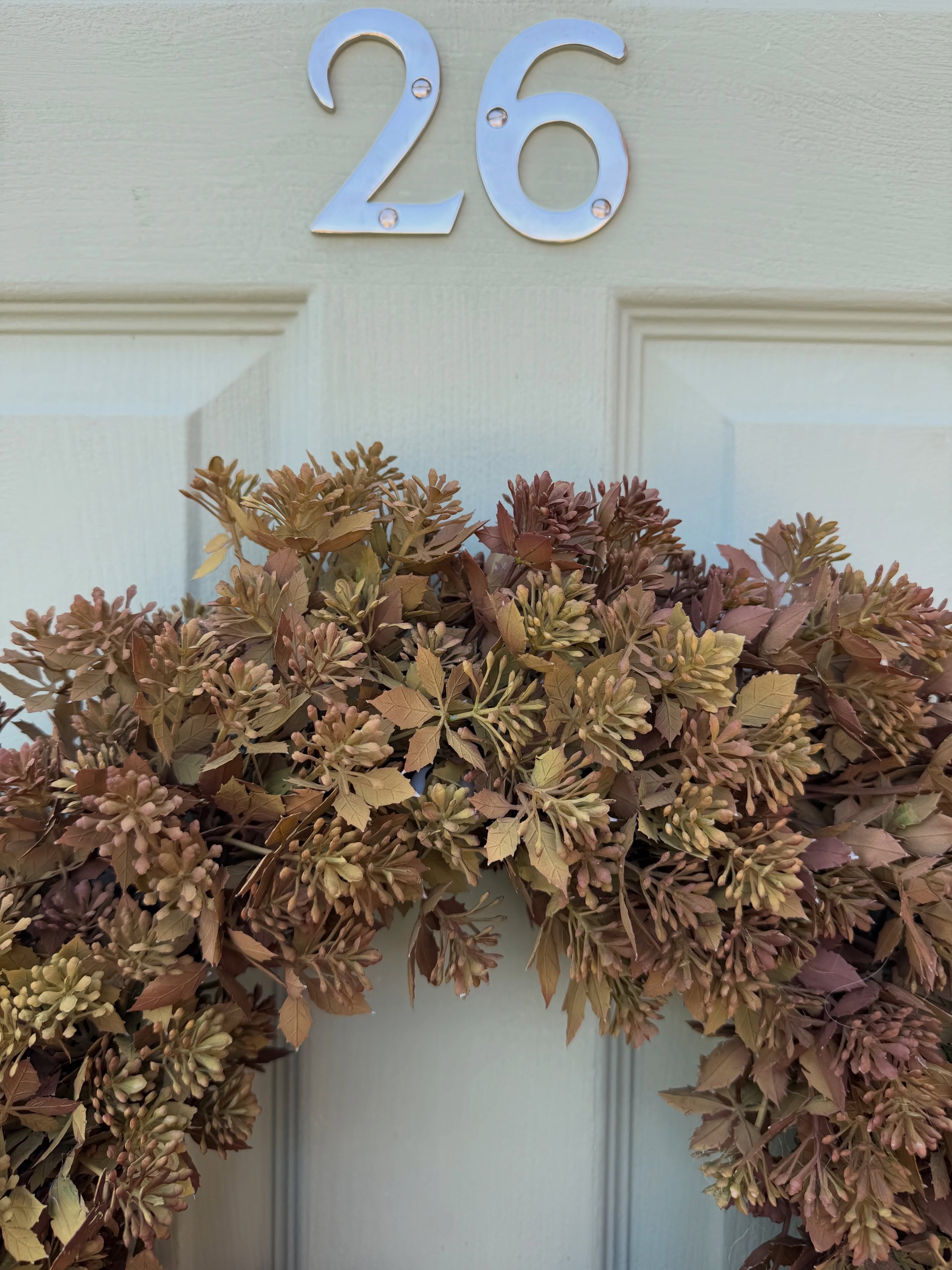 We are currently in a heatwave and I can&rsquo;t stop thinking about autumn wreaths - here&rsquo;s a little peek to what is coming soon - link in my bio to my website and Etsy shop