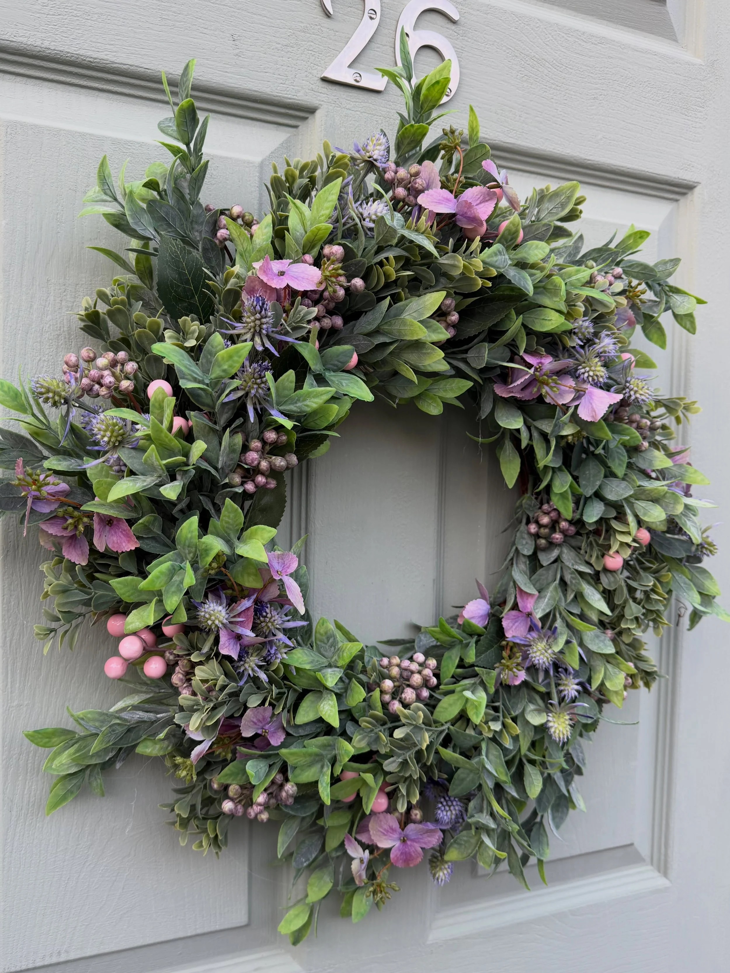 This wreath is great for gifting - link in bio to my website and Etsy shop