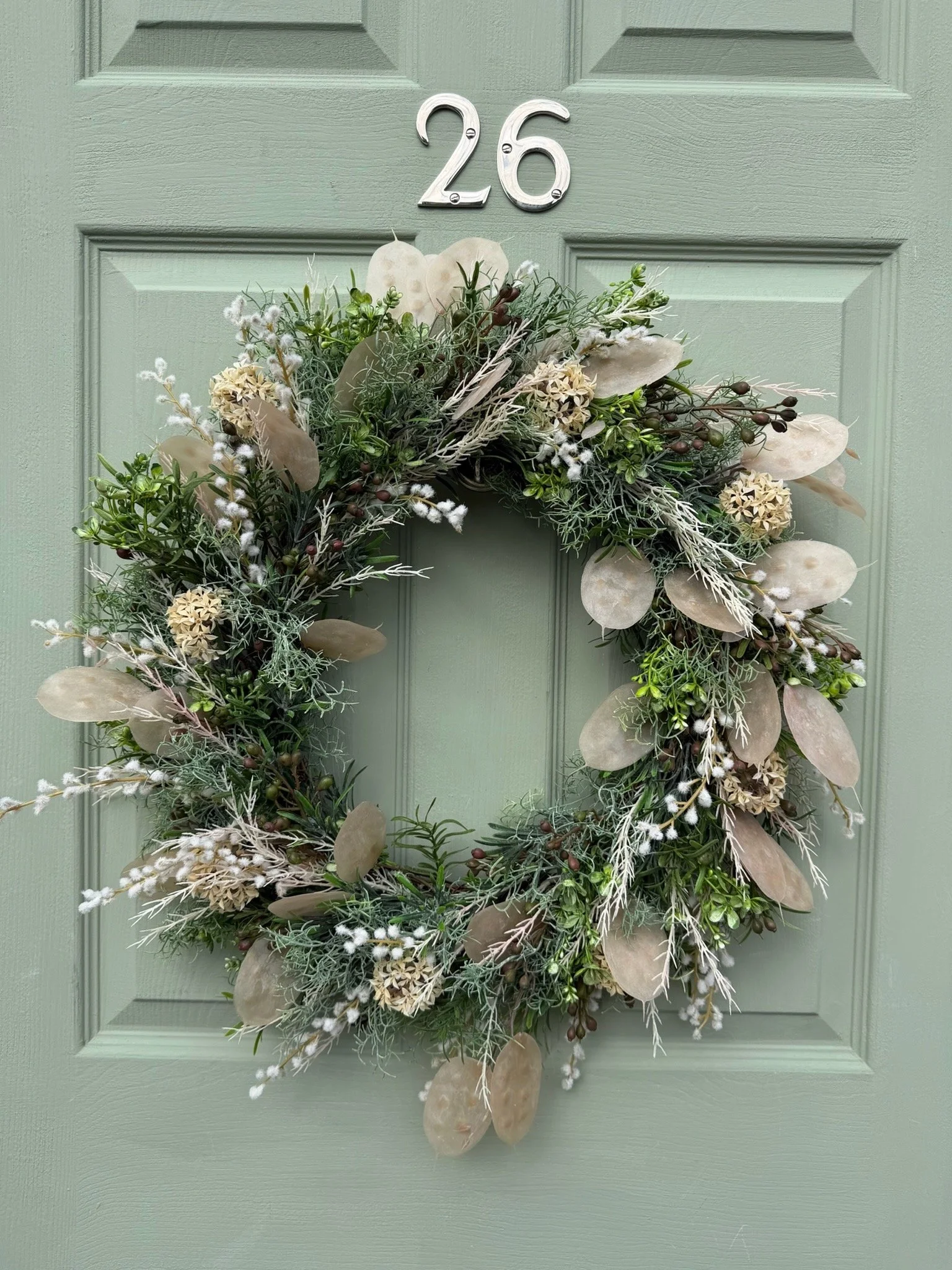 Cream and Green Dried-Look Wreath (60cm)