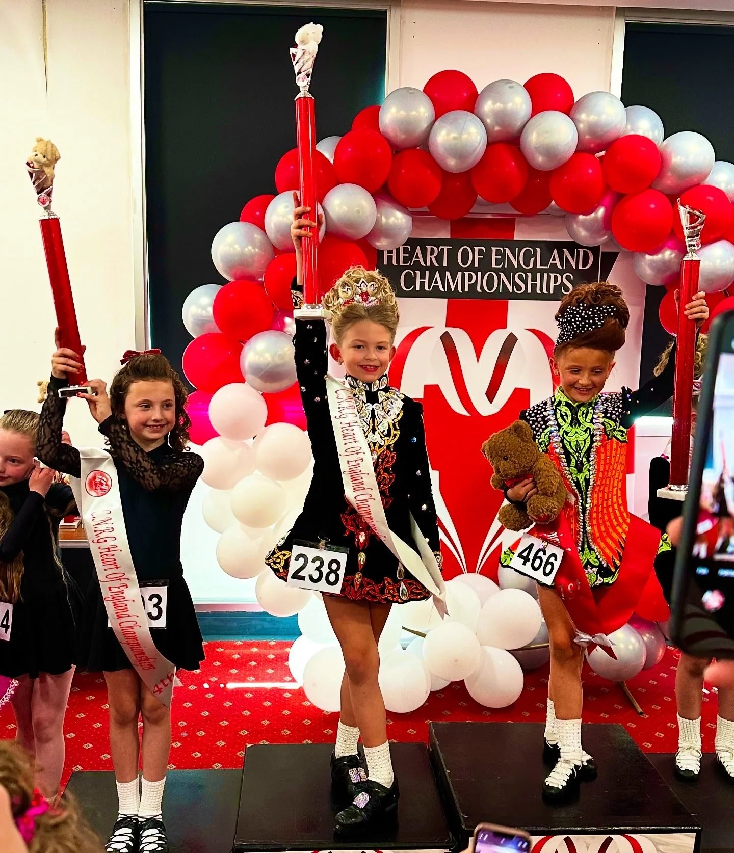 496185375_711602571244707_8683608618741441238_n (1).jpg