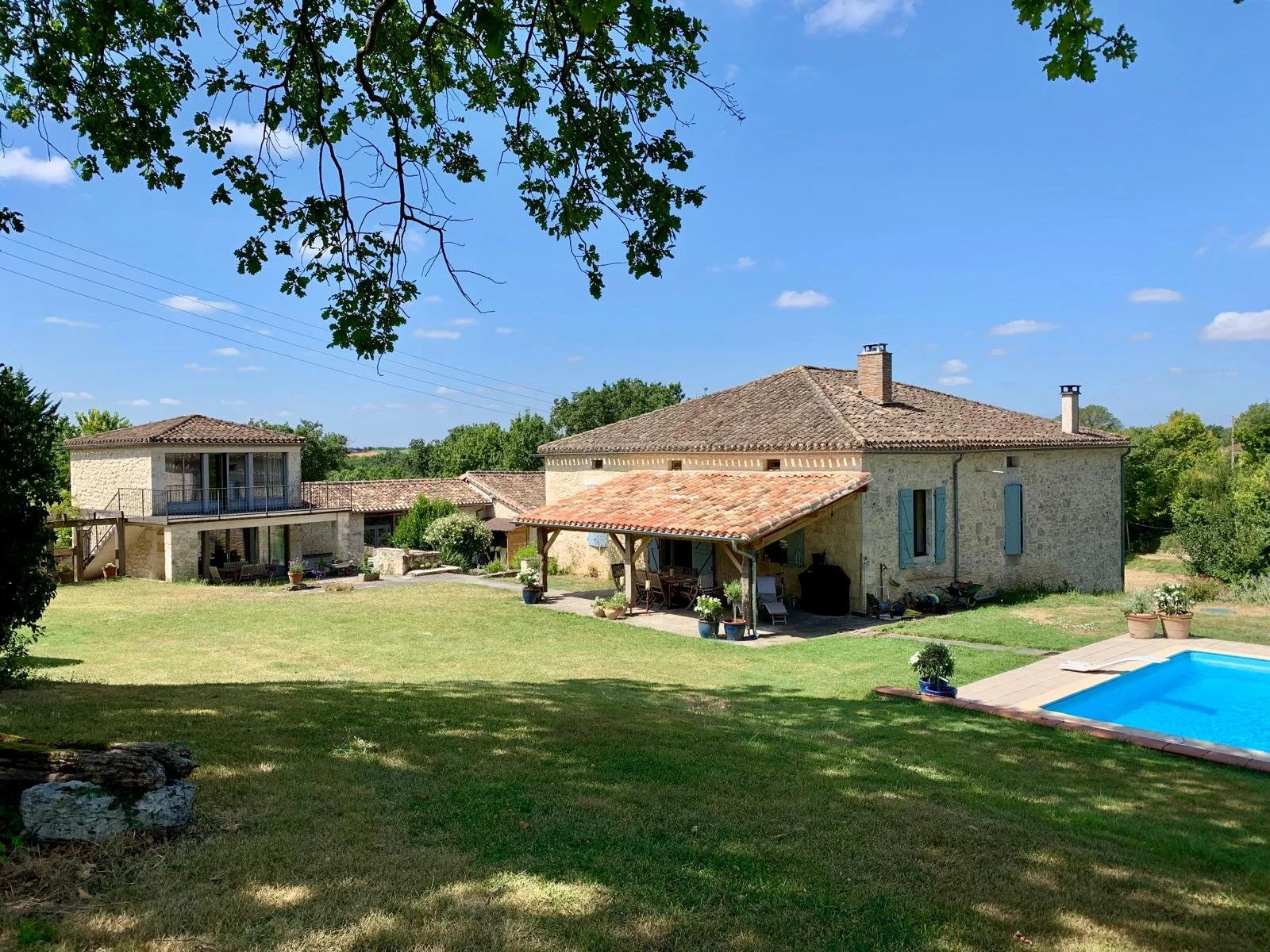 Renovated Old Stone House with Pool &amp; Large Fenced Garden 