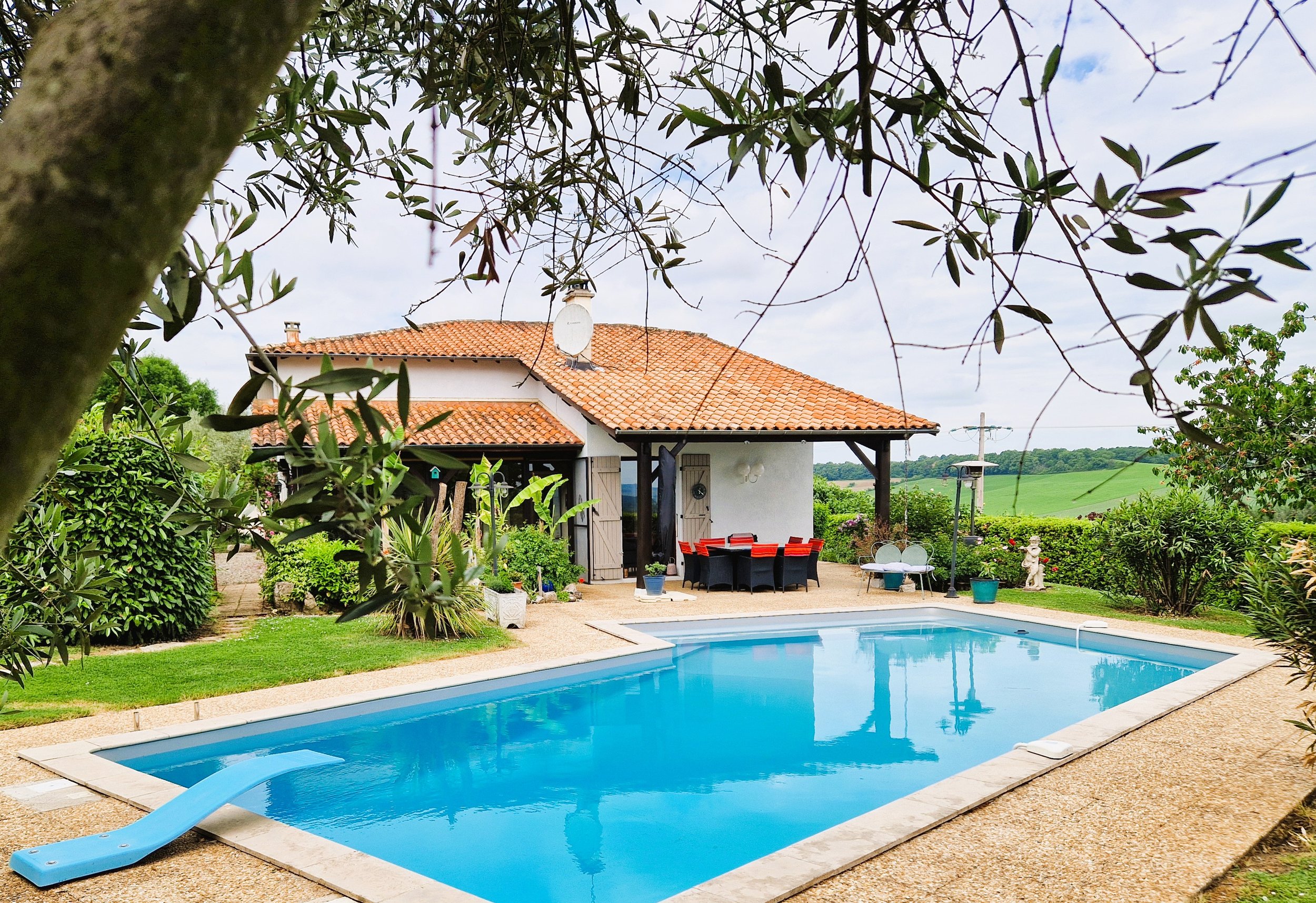 Light-Filled Family Home with Pool, Enclosed Garden &amp; Beautiful Views