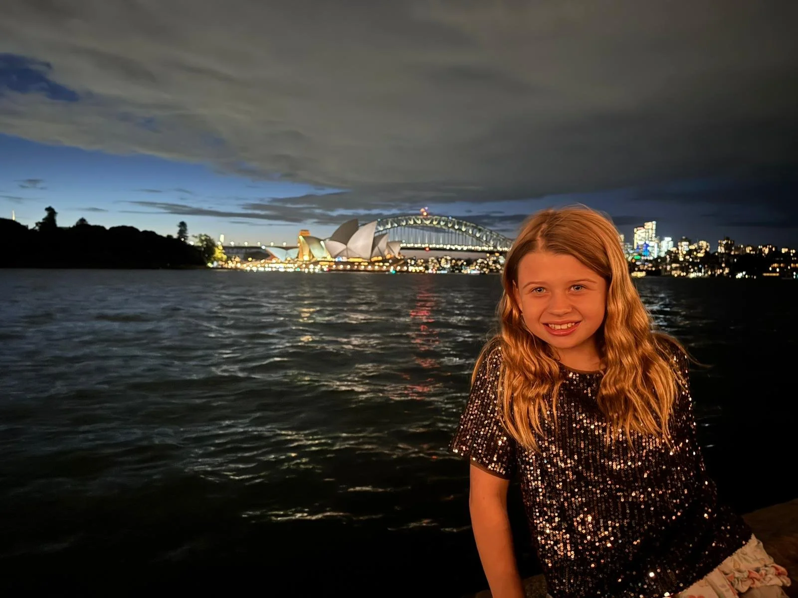 Ellie & scenery.jpeg