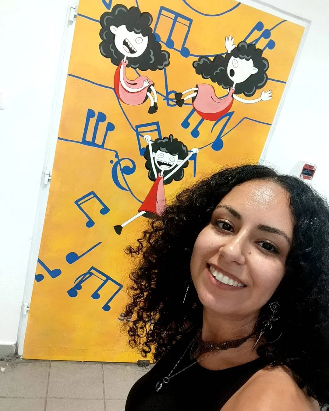 After completing my studies at the Holon Institute of Technology (HIT), I was invited back to the campus to create a painted piece inspired by a section of my final project, at a location of my choice. The invitation was unexpected and deeply meaning