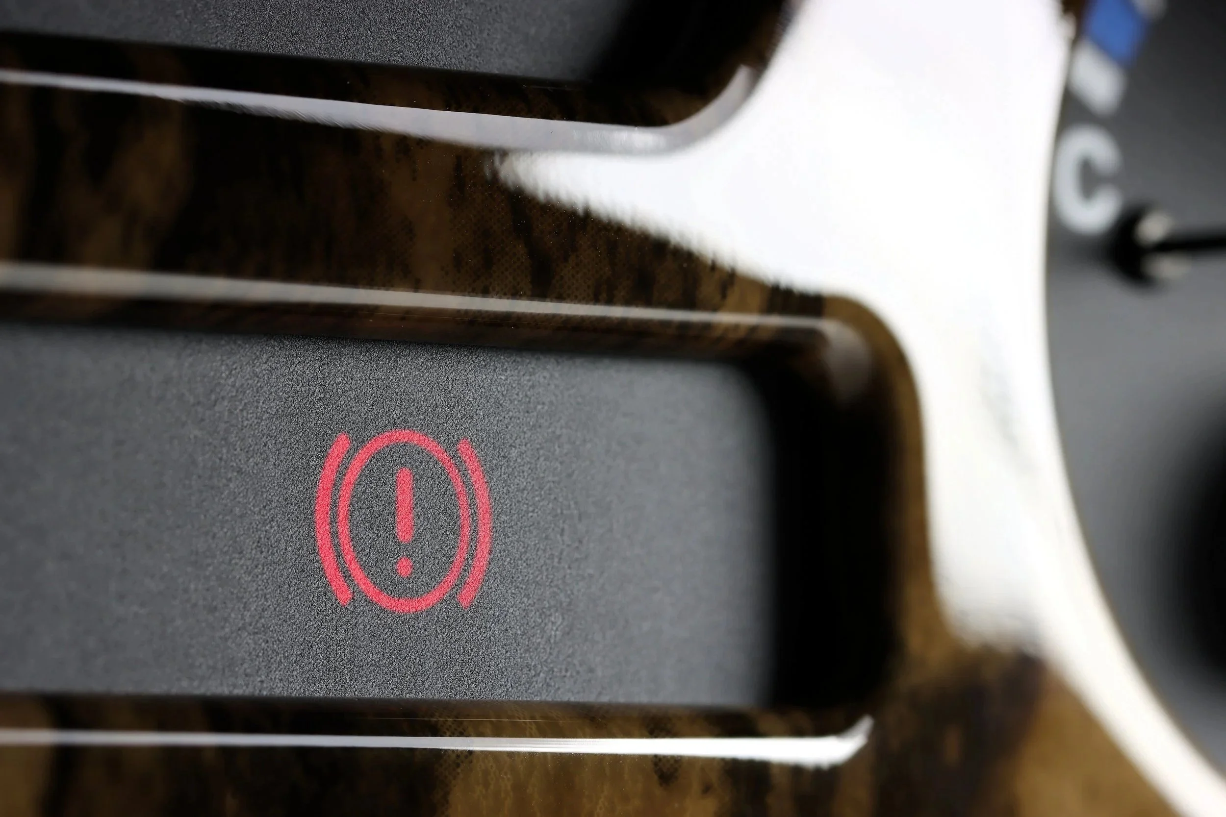 5 Critical Car Warning Lights You Should NEVER Ignore!