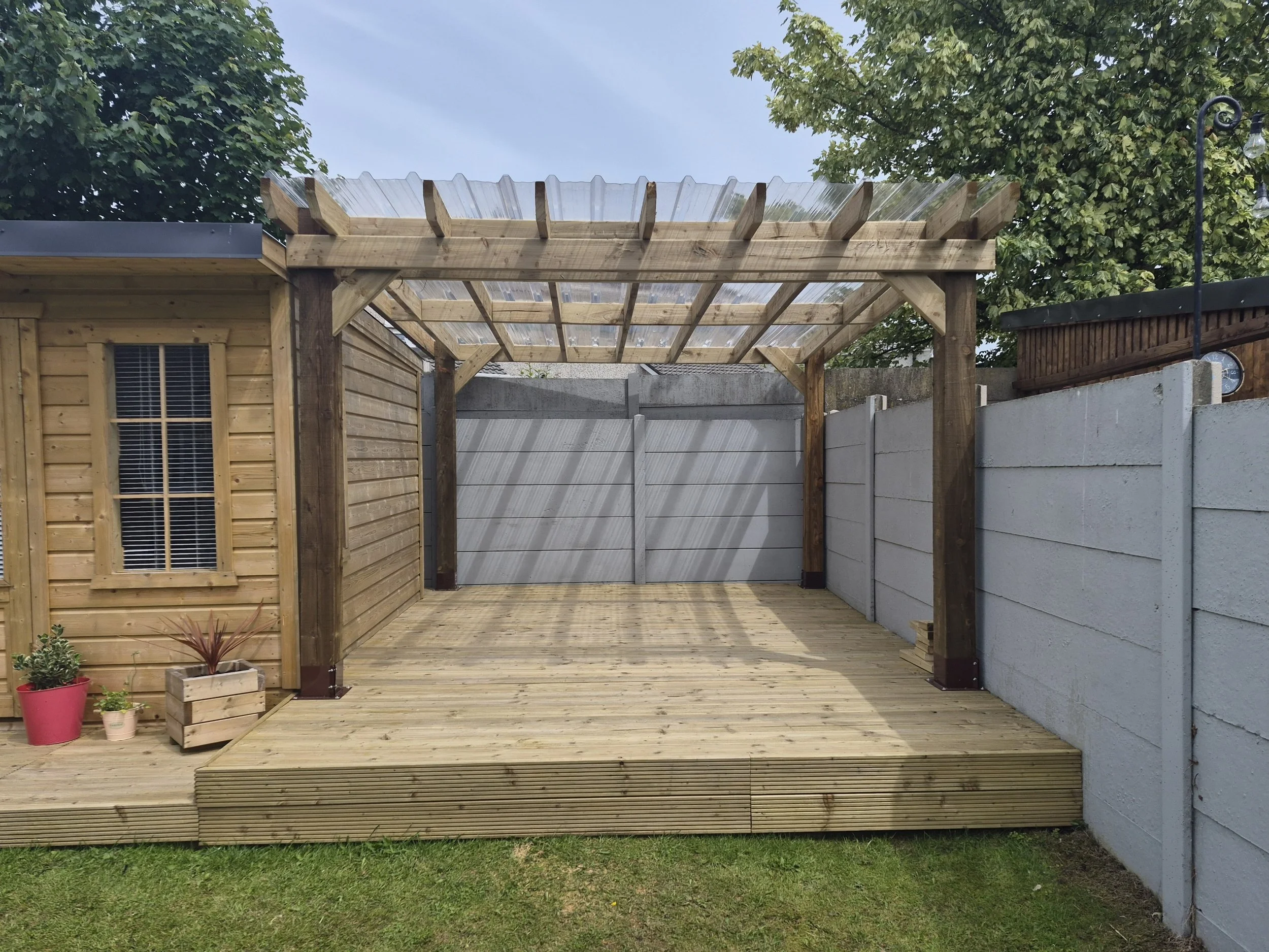 Garden Room Pergola Extension with Slatted Cladding