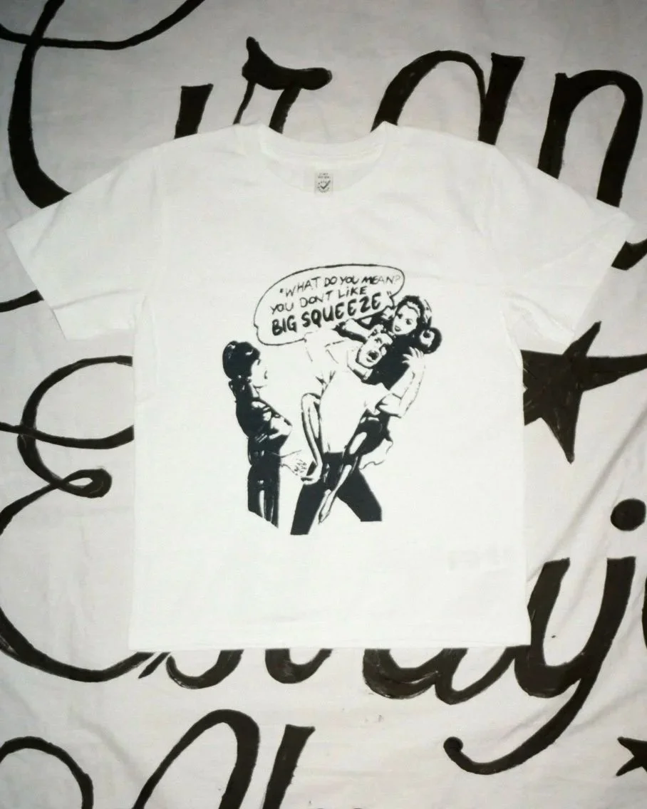WHITE BIG SQUEEZE T SHIRT