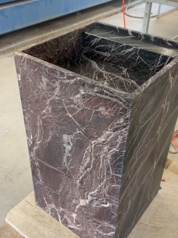 Freistehendes Waschbecken aus Rosso Levanto Marmor. Zuk&uuml;nftig in unserem Shop auch erh&auml;ltlich! #hamburg #stone #nature #madeingermany🇩🇪 #design