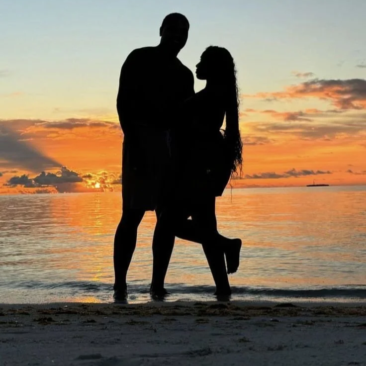 Couples Massage class. couple at sunset