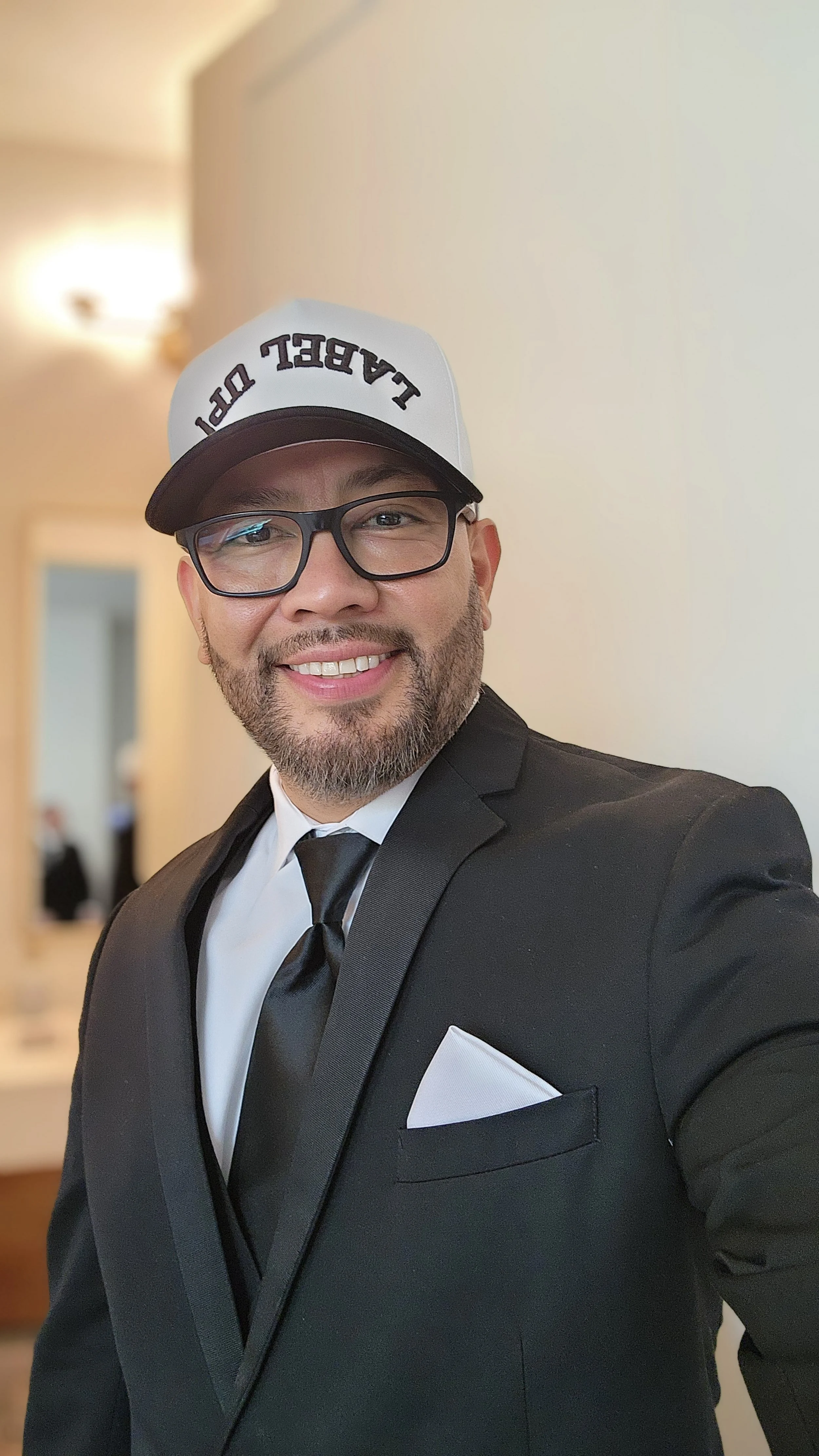 hat that can be worn for events