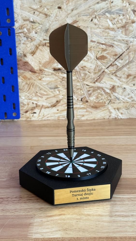 3D Tisk trofeje ve tvaru šipky - bronz