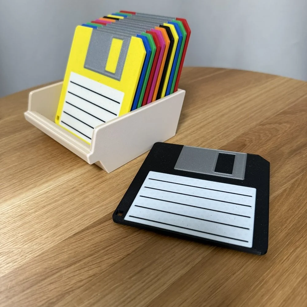 3D Tisk - podtácky na pití ve tvaru retro disket