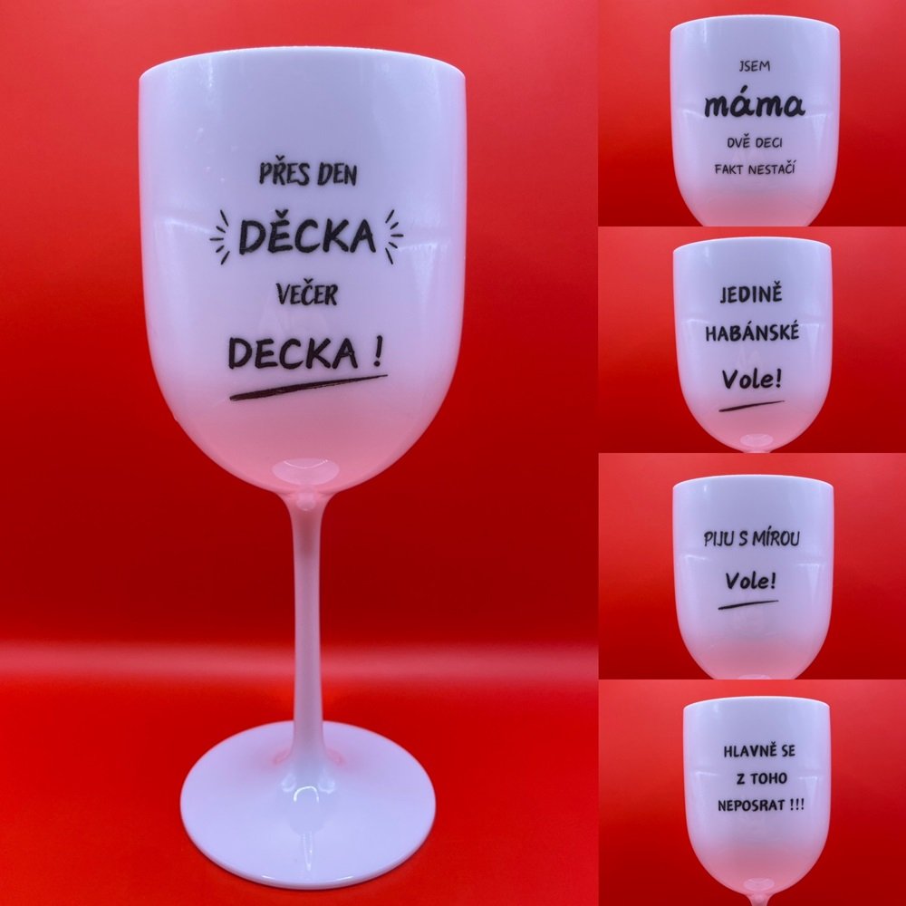 Laserové gravírování - plastová sklenice s gravírovanými motivy