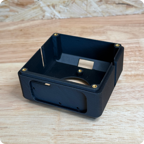 3D tisk - prototyp krabičky na elektroniku se závitovými vložkami