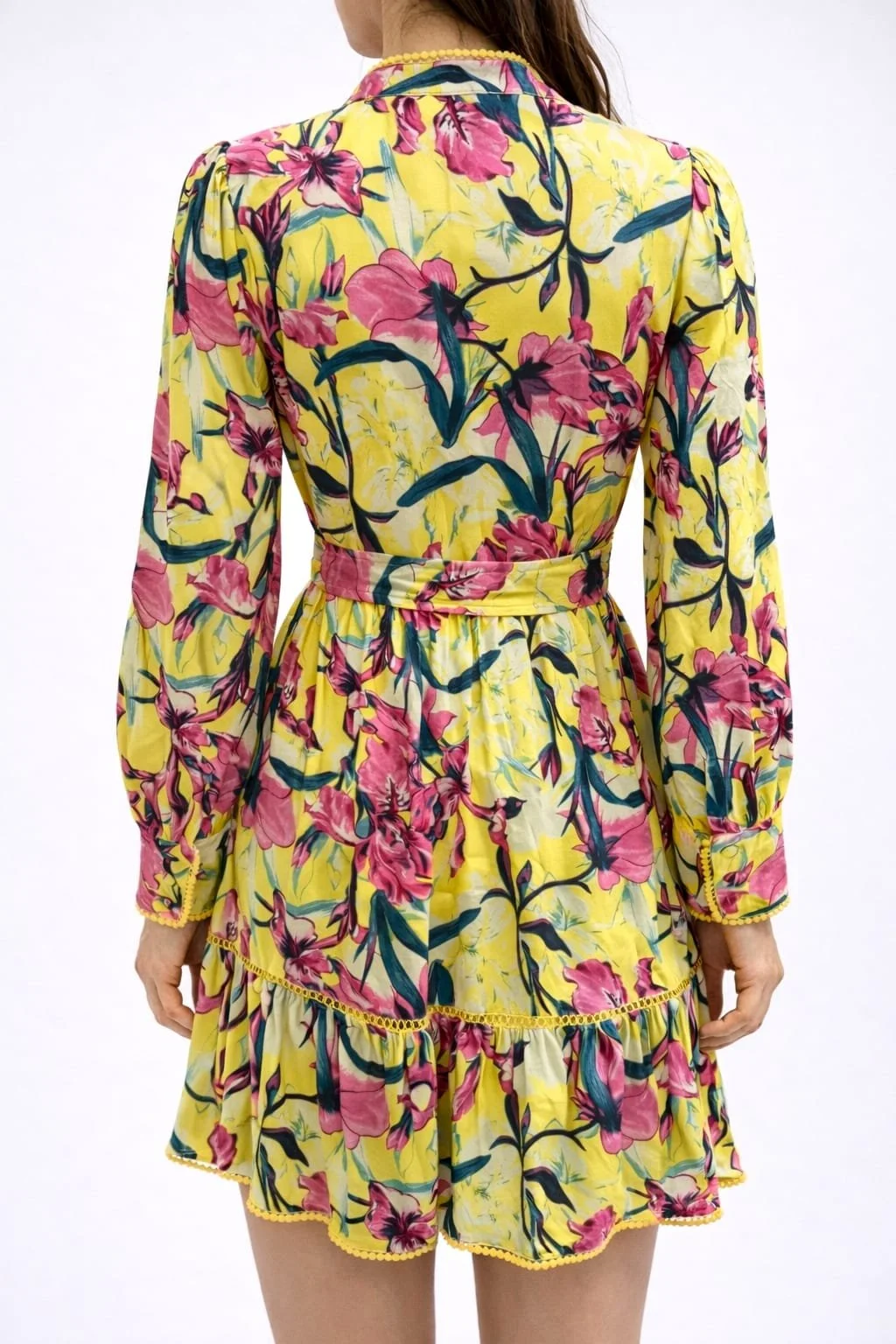 Honeygarden, gelbes Kleid mit Blumenmuster, Italian Designers, Rückansicht.jpeg