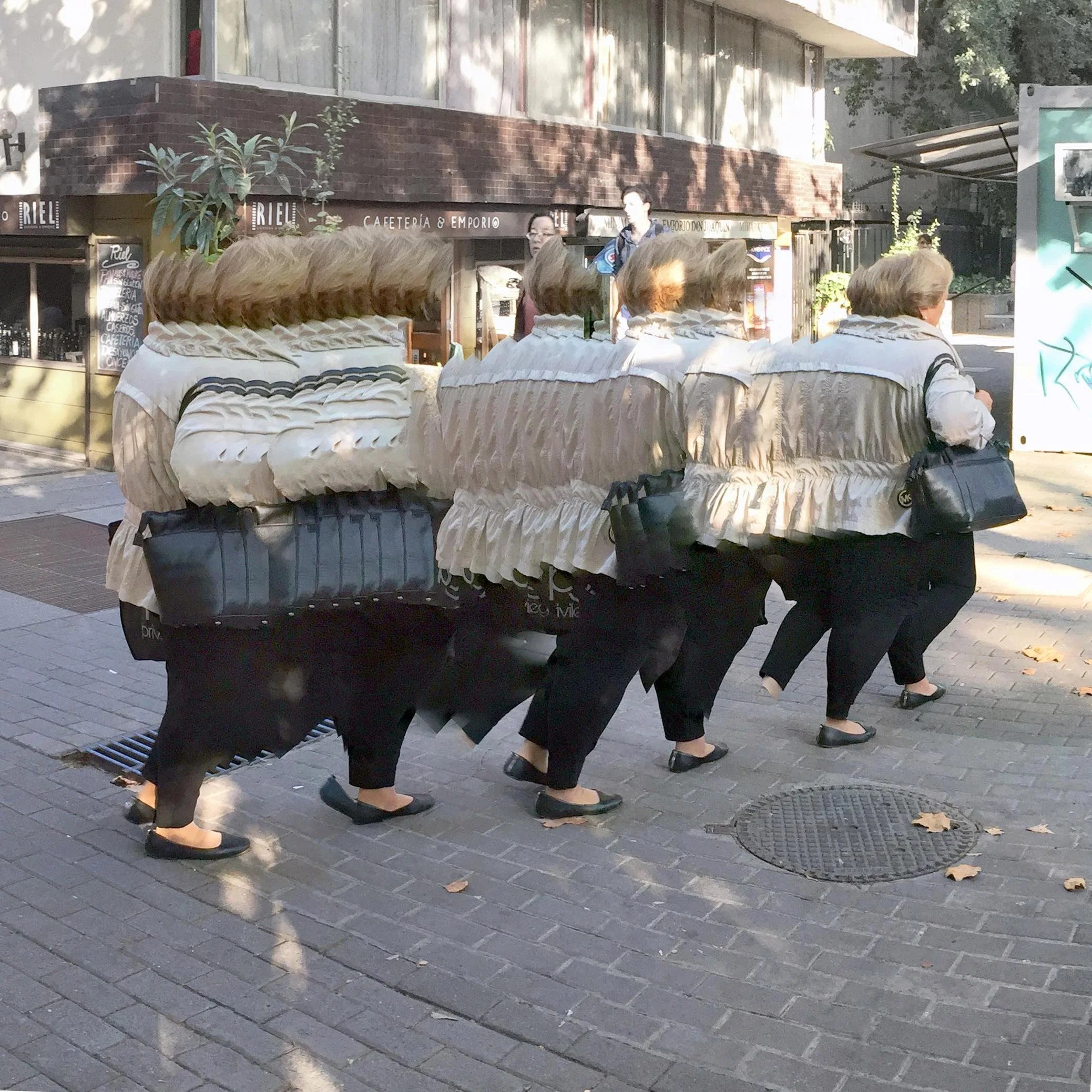 Monstruos de la Providencia · 18