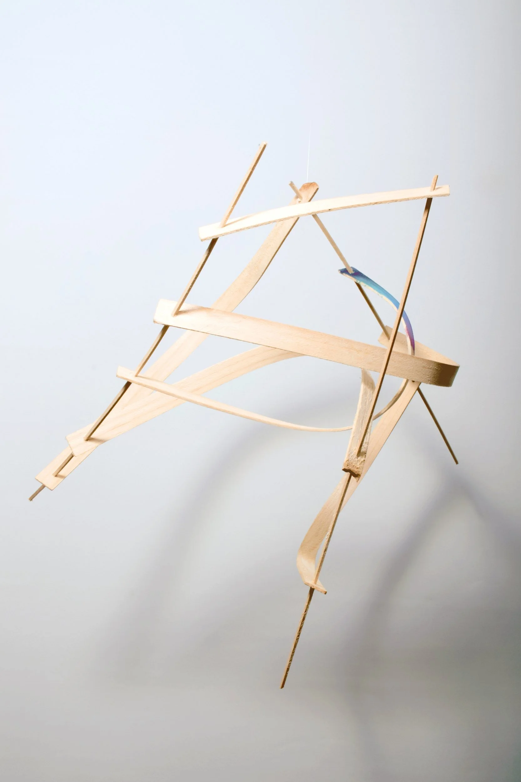 MÓVIL DE MADERA 2