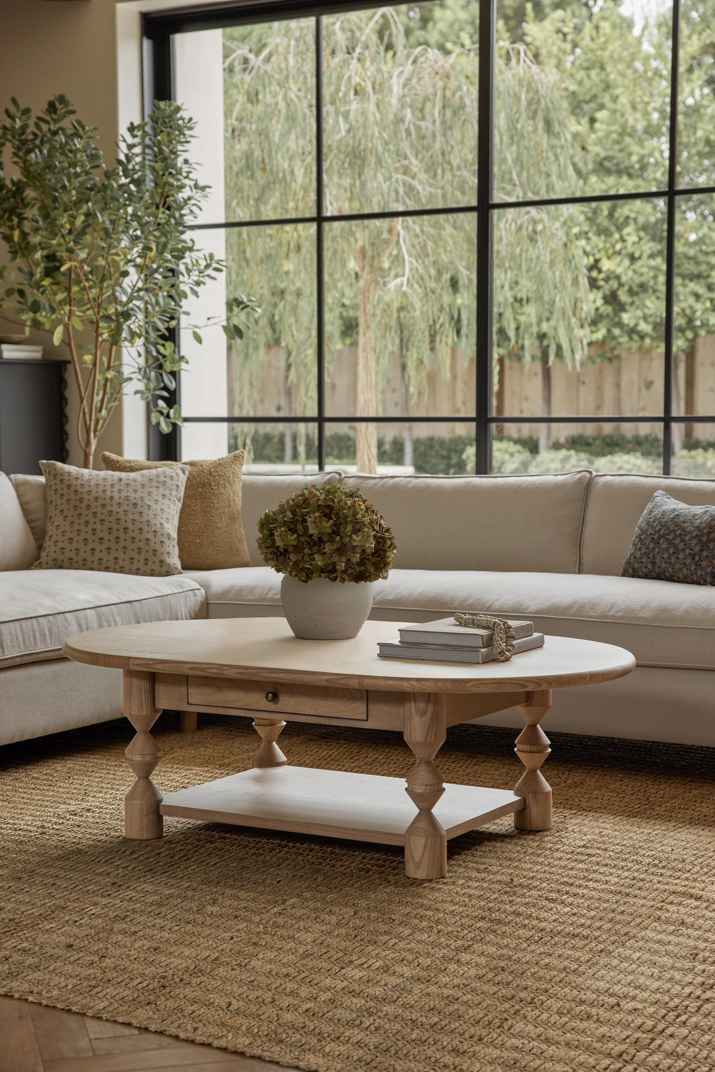 Living Room 2_18877.jpg