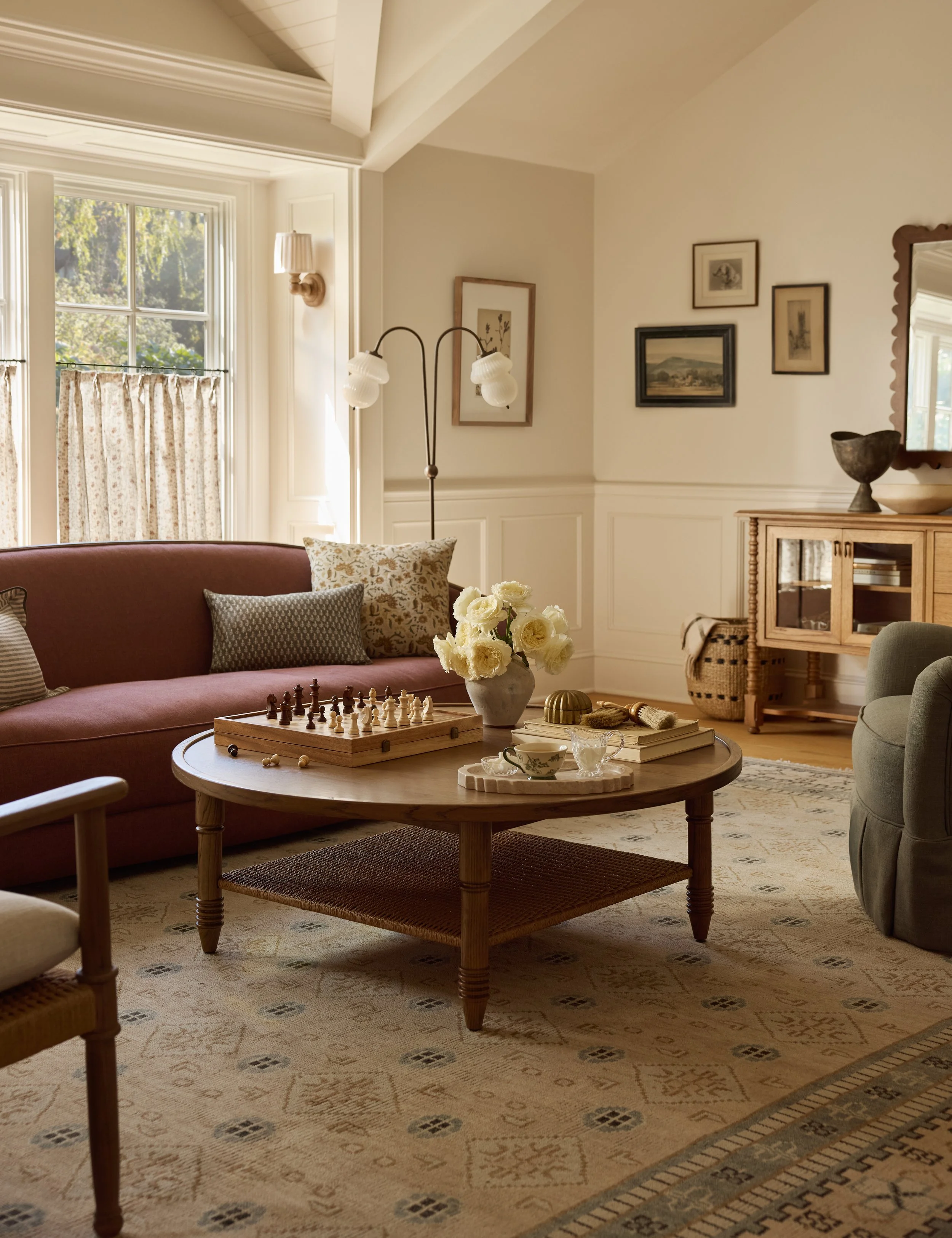 Lulu-and-Georgia_6_Living II_1534_Lifestyle.jpg