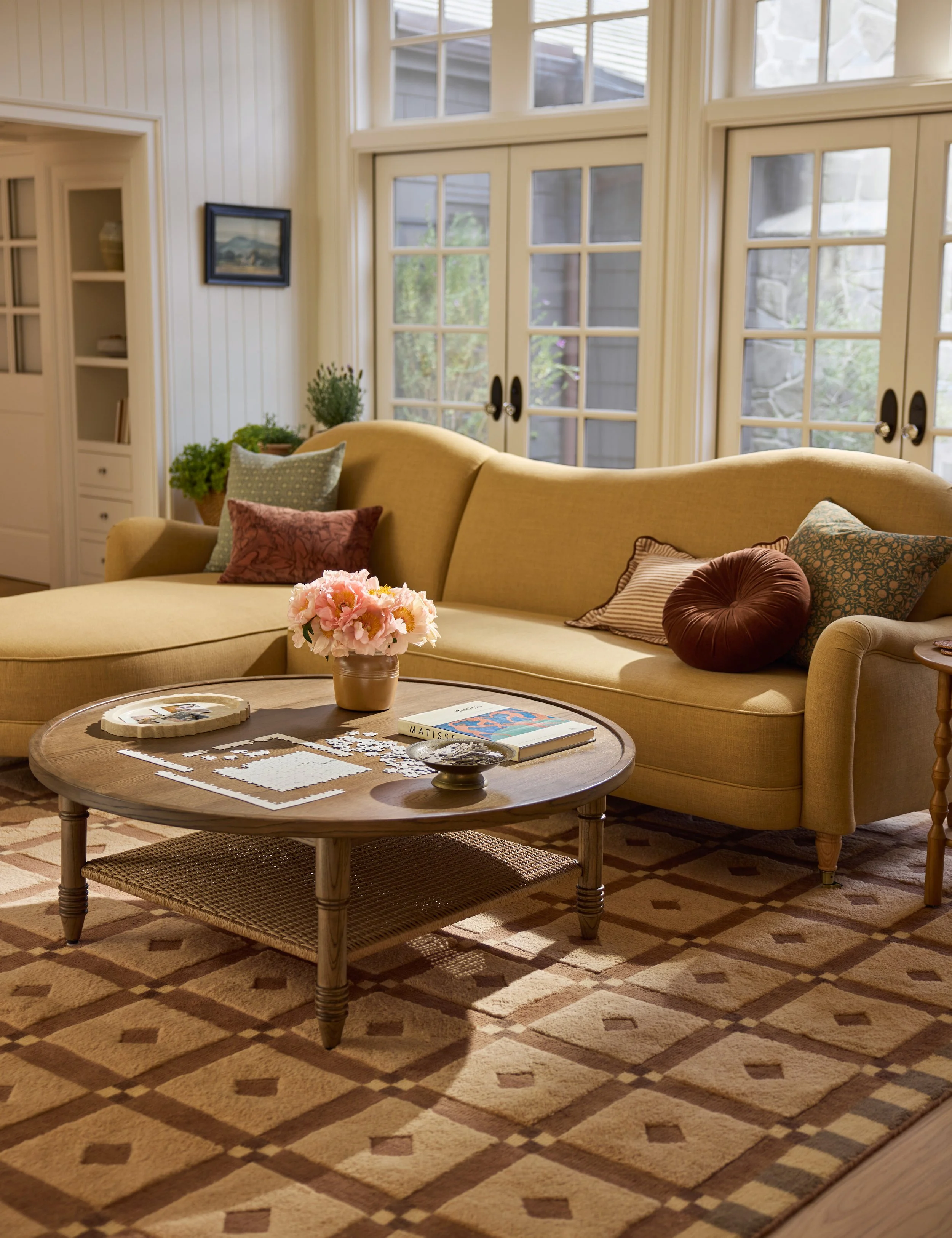 Lulu-and-Georgia_1_Living III_740_Lifestyle.jpg