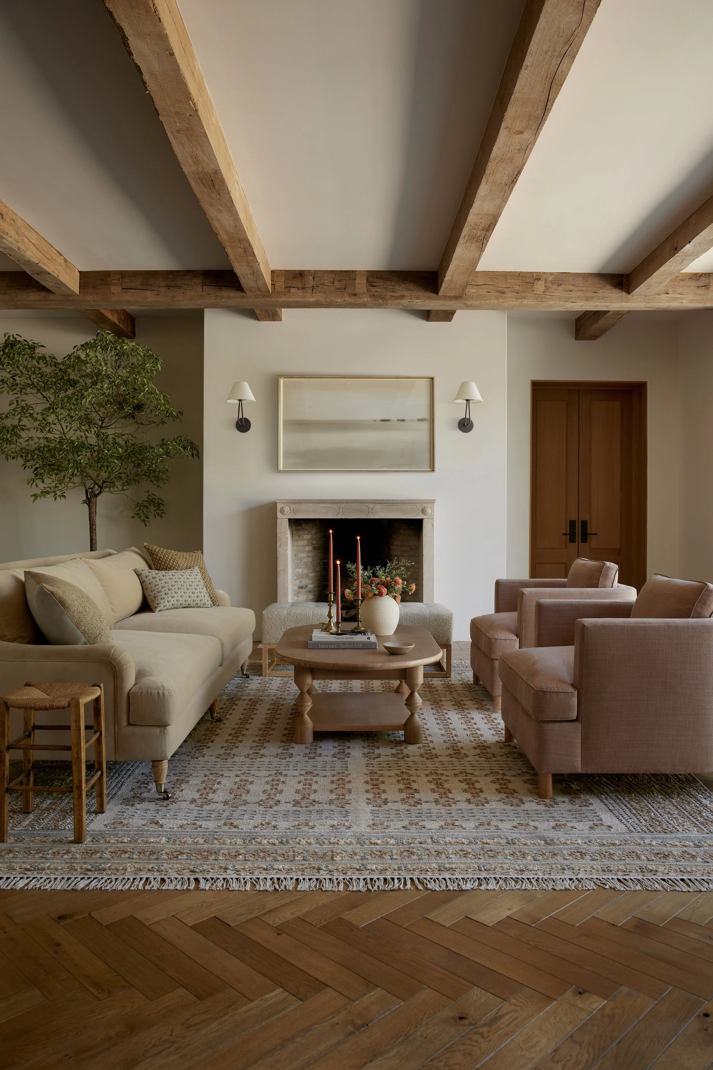 MAIN-Living Room 1_18296.jpg