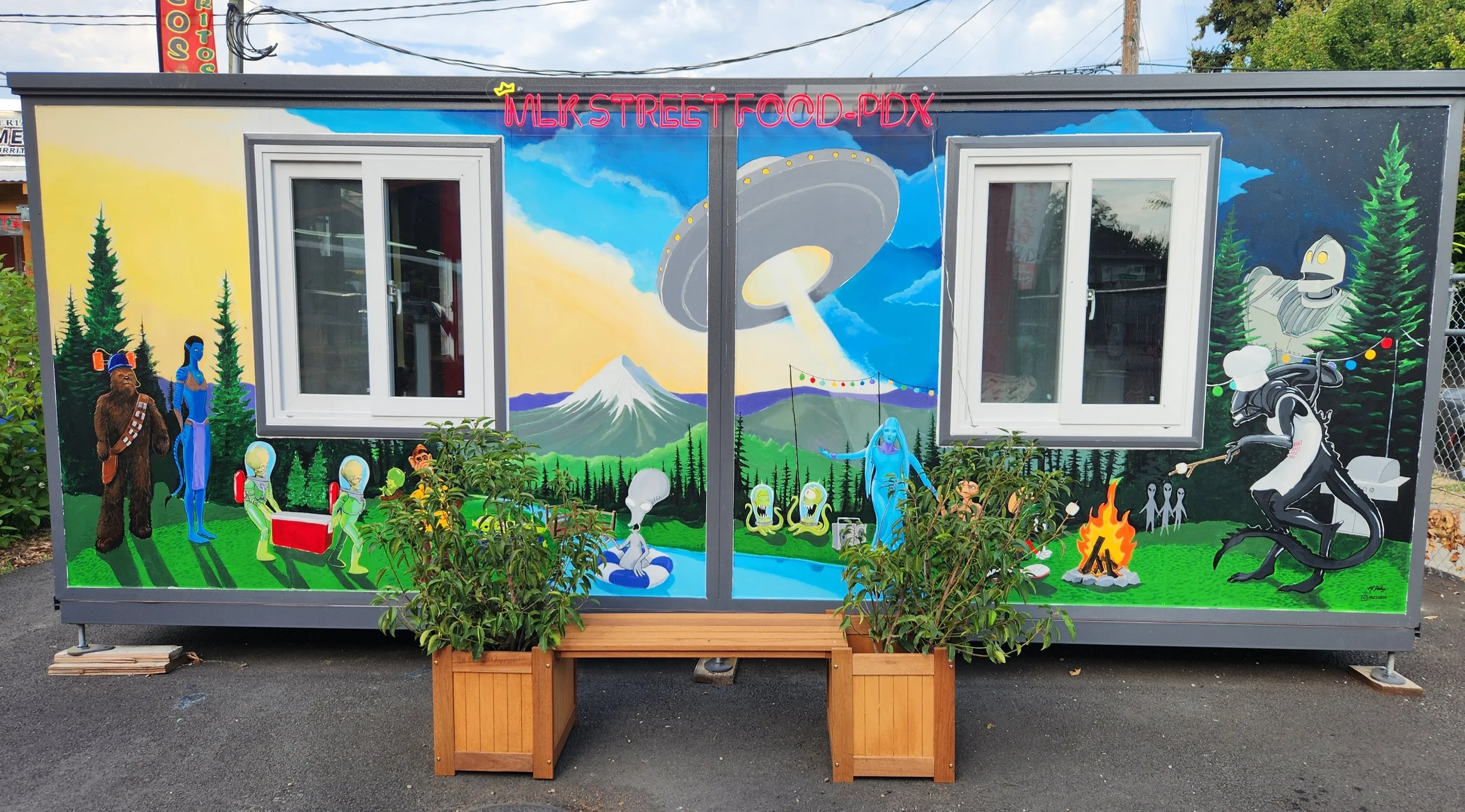 Alien nostalgia - 10' x 40" exterior mural, MLK Food Carts, Portland OR