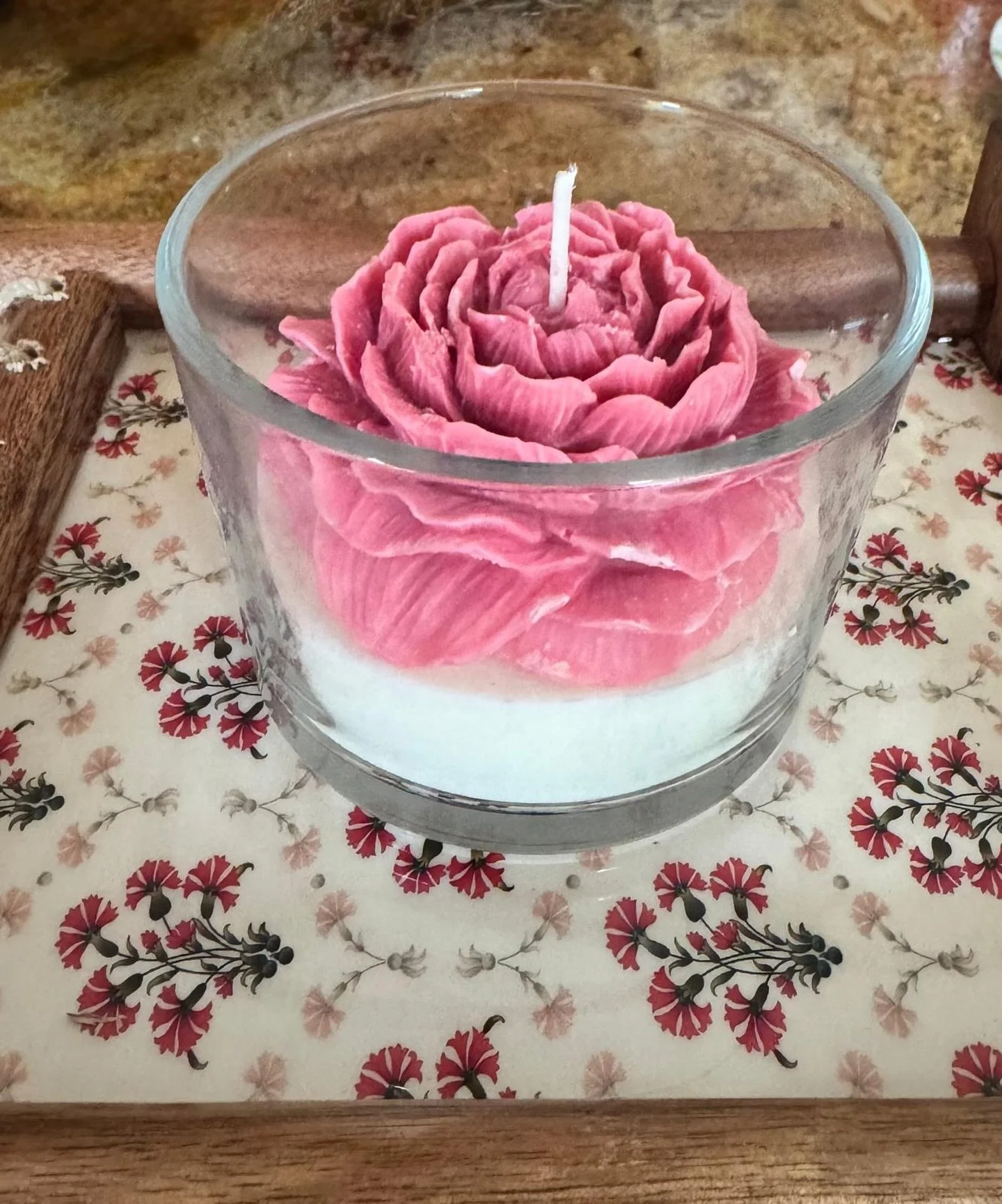 Our first Etsy order! Florals never go out of style 🌹💐

#candles #candlebusiness #candlefavors #giftideas #candlegifts