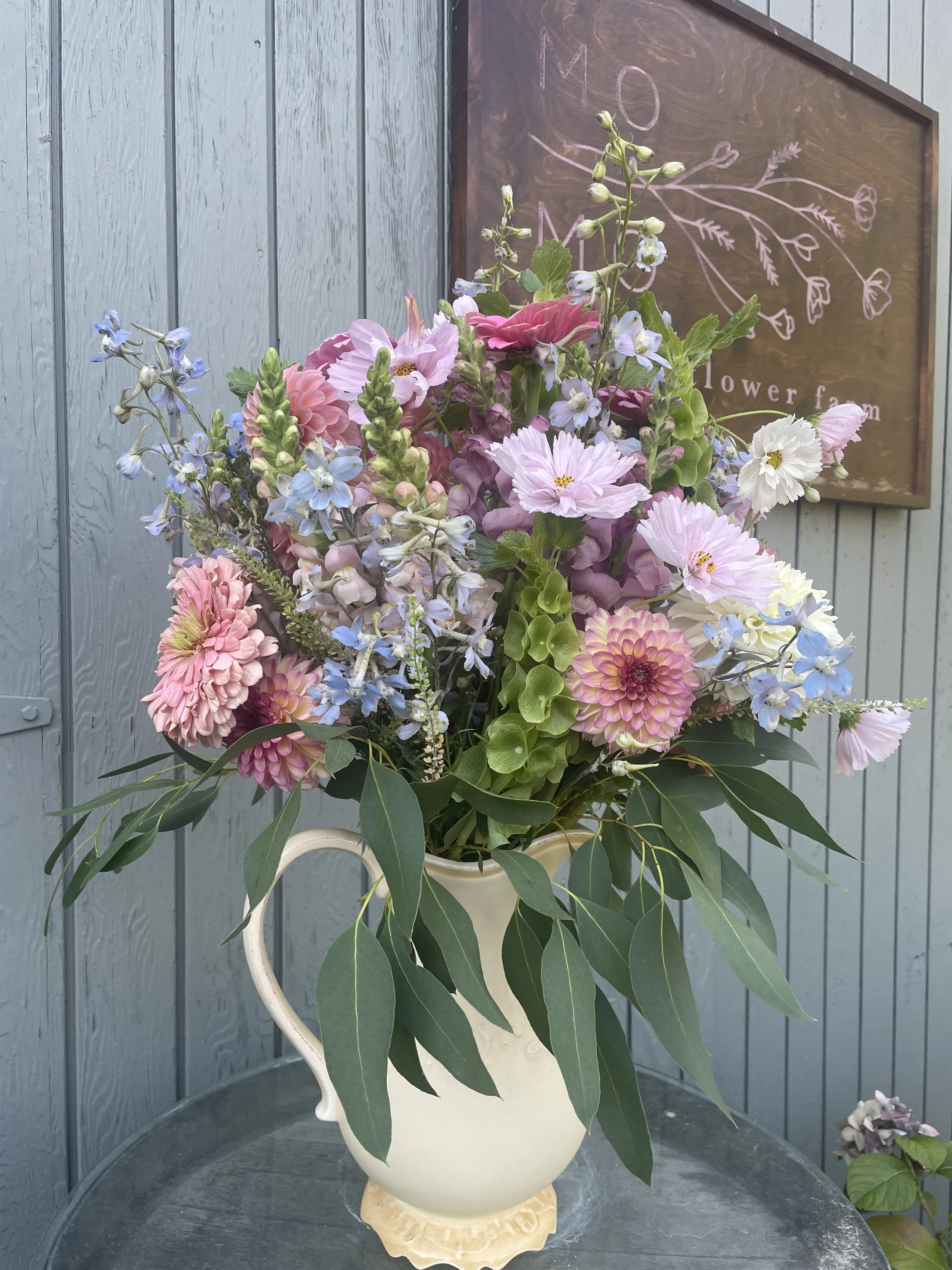 Seasonal Farm Bouquet – Abundant Size