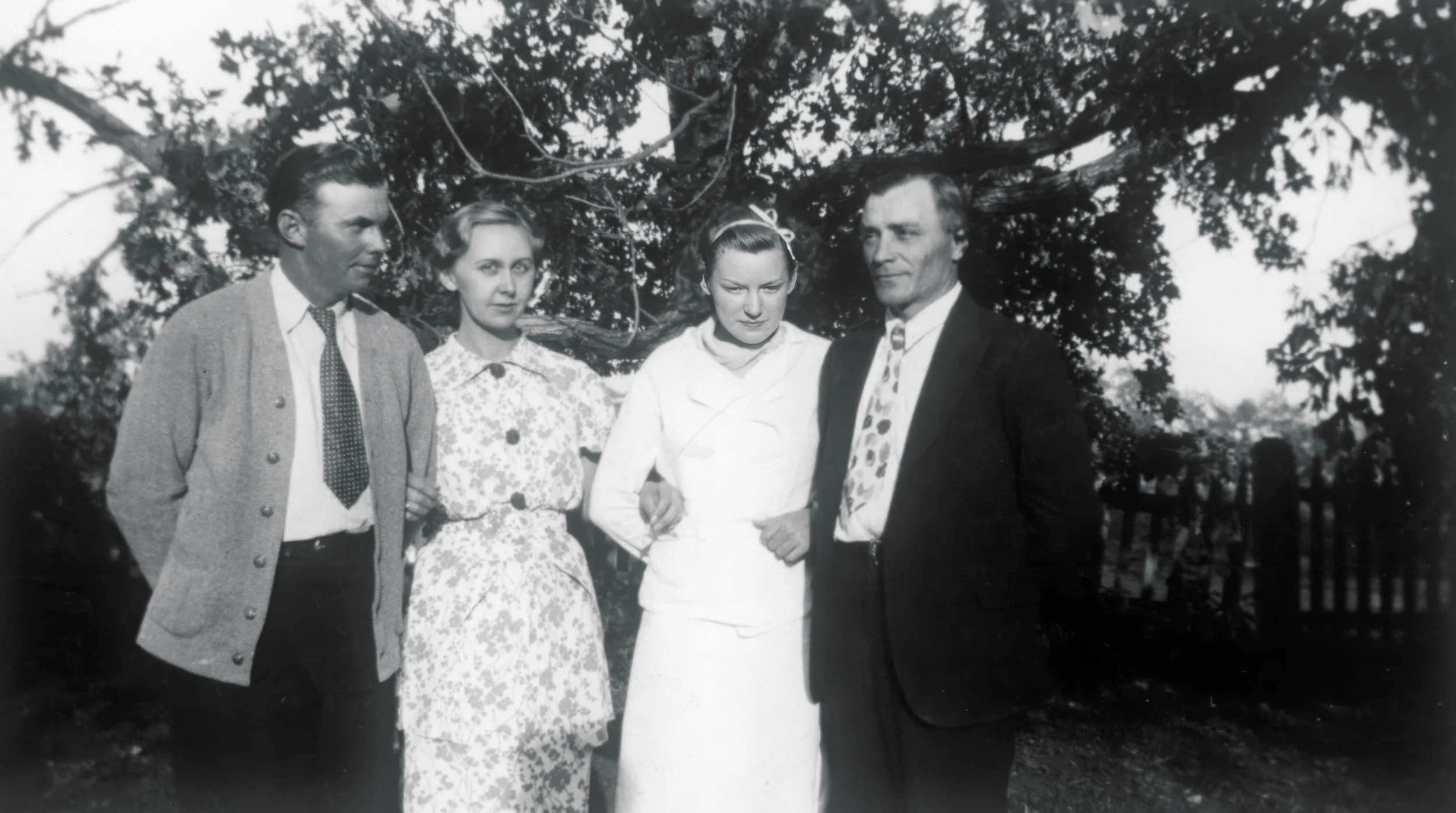 1950s - Oliver & Rose Bolstad, [Helgi Laxdal?].