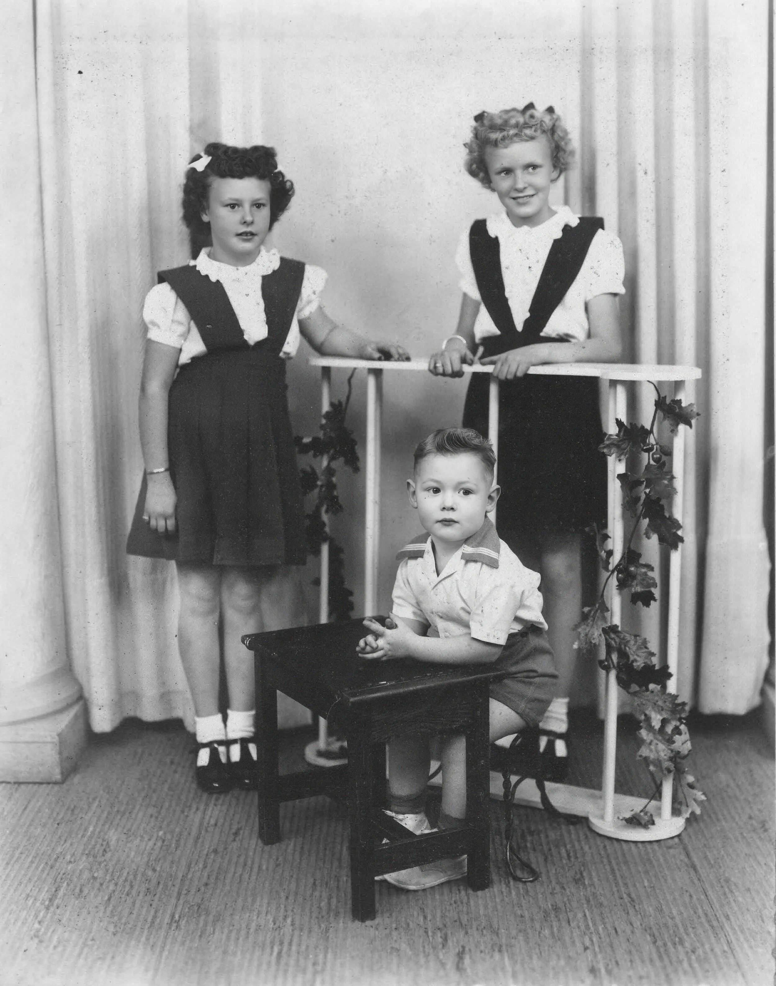 1940s - Pauline, John, & JoeAnn Johnson.