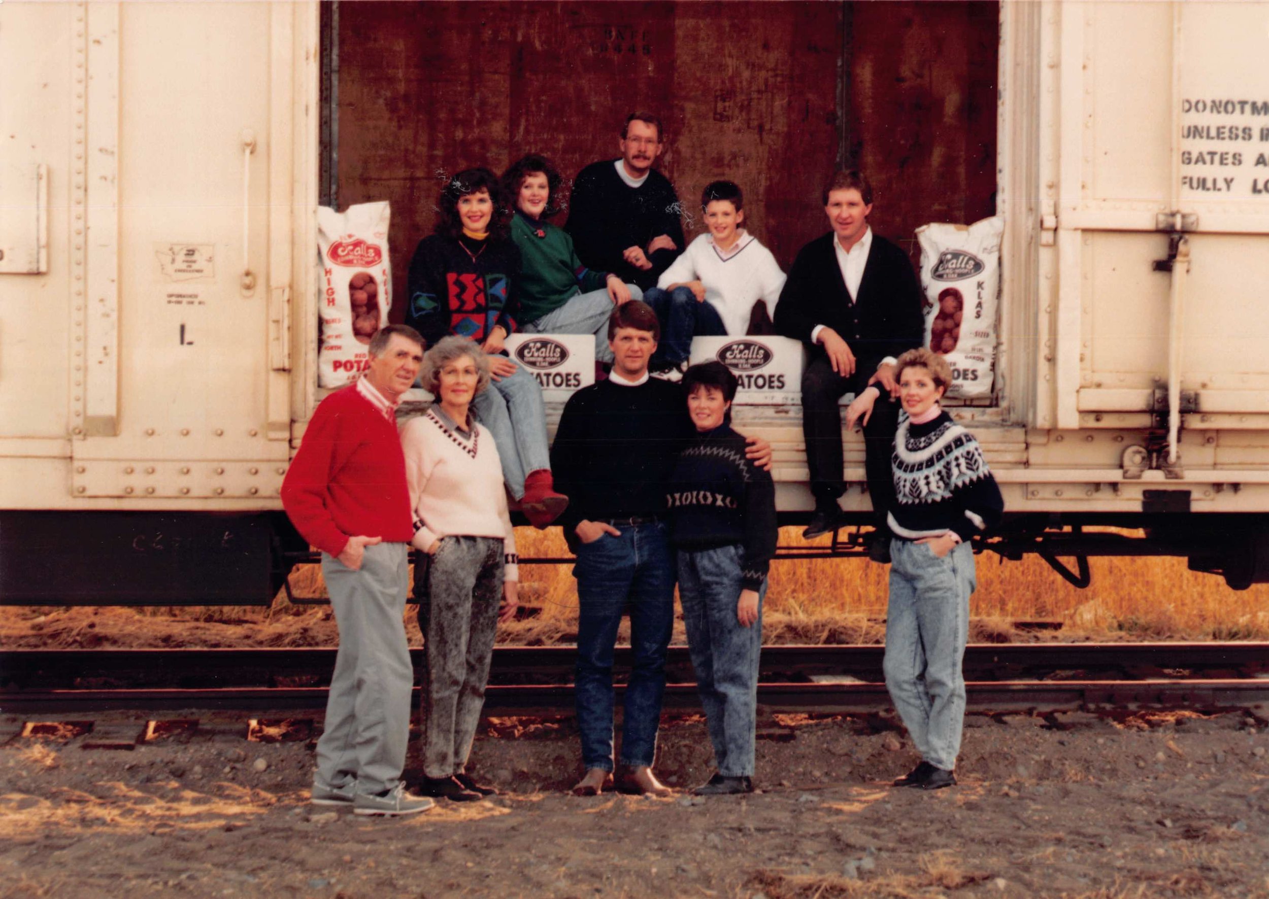 1989 - Front: John, Beverley, Greg, Ruth, & Dorothy Hall. Back - Connie, Jodi, Rodger, TJ, & Fred Hall.