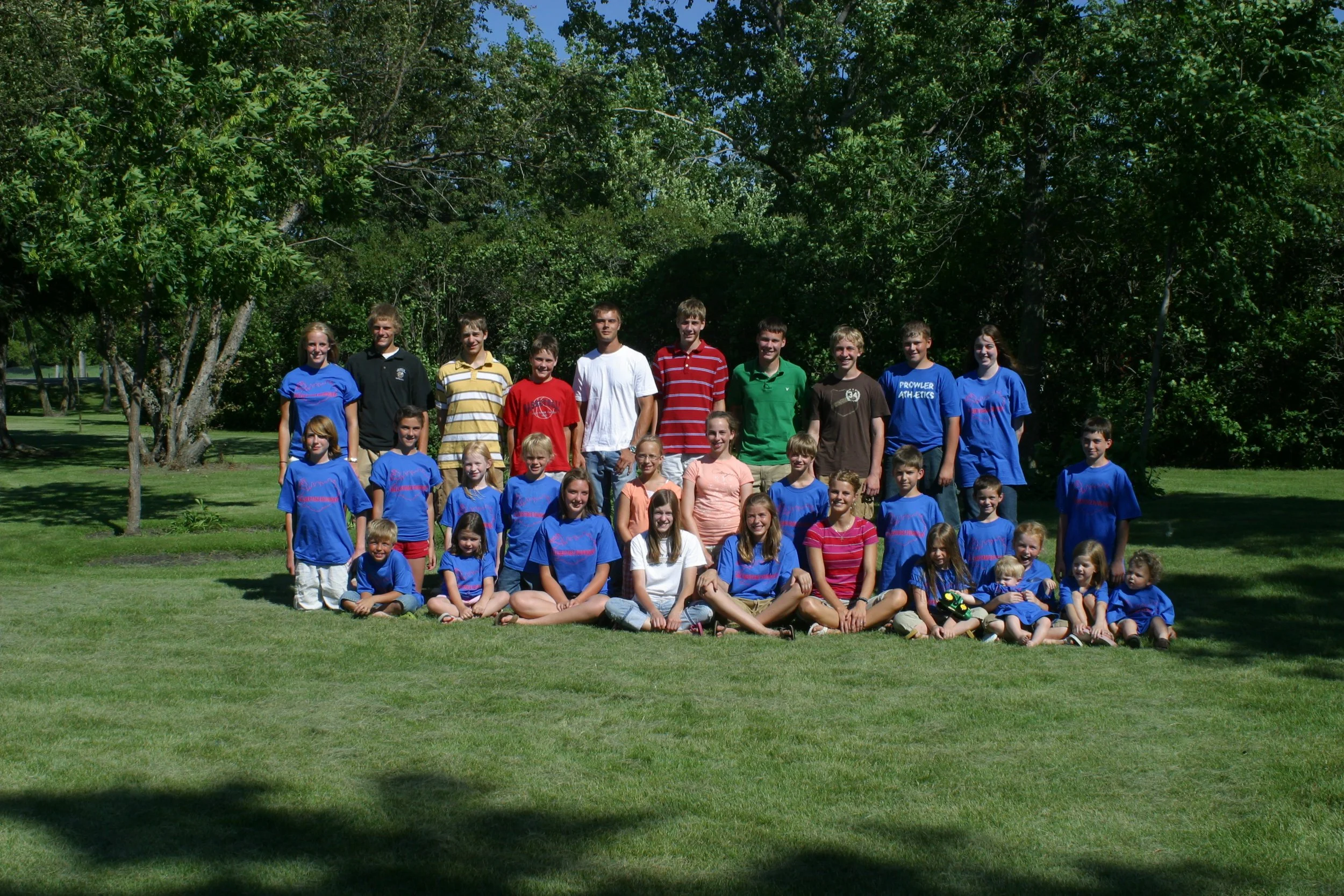 2007 - Hall Family Reunion - 3rd cousins - Front: Beau Feltman, Alayna Helgason, McKayla Hegre,  Amanda Boe, Brooke Feltman, Kristin Kendall, Alyssa Helgason, [unknown baby], Kimmie VanHaren, Madelyn Garrett, Oliver Marquardt. Middle: Austin VanHaren