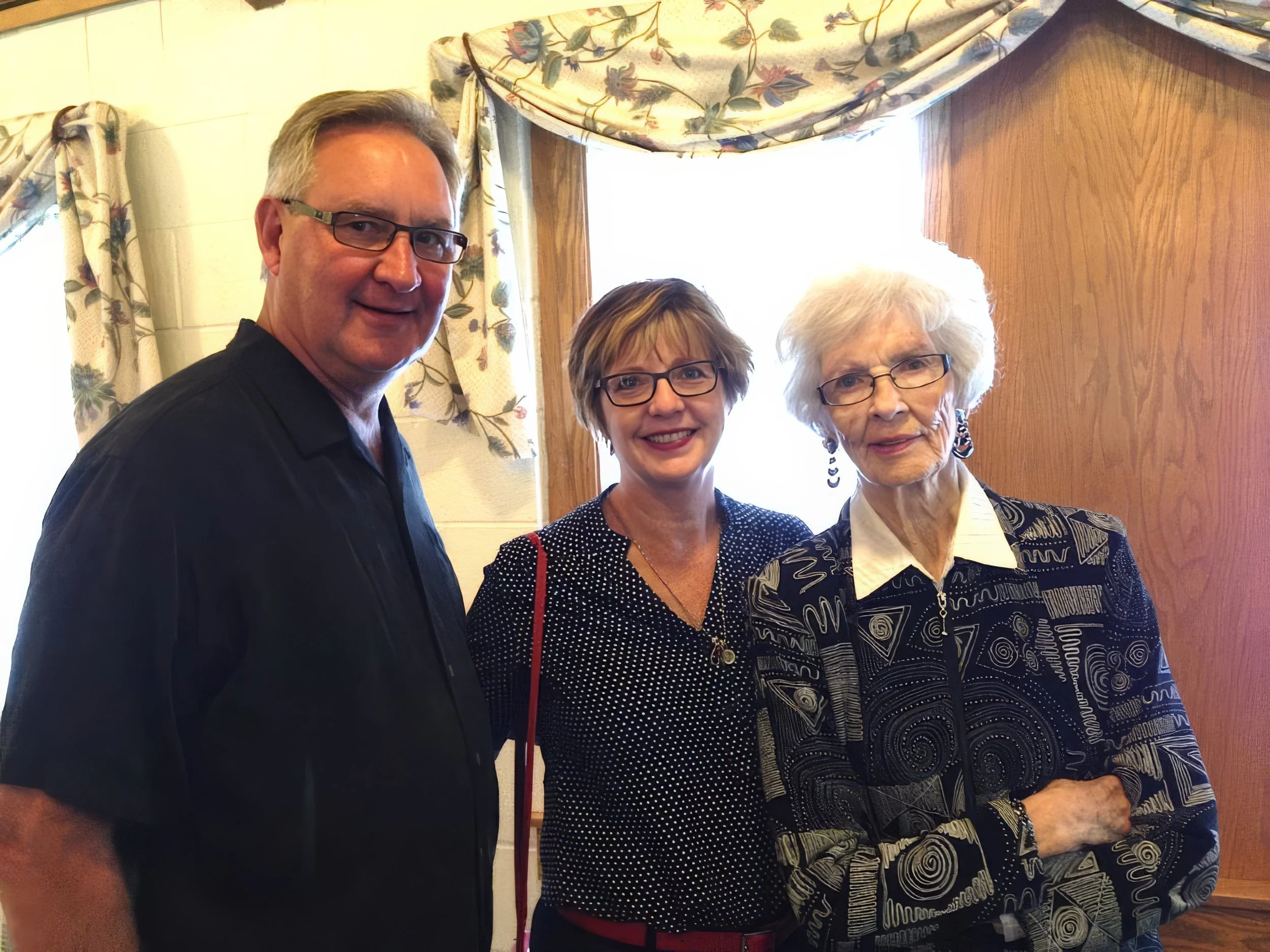 2015 - Christine Hall's funeral - Fred, Dorothy, & Beverley Hall.