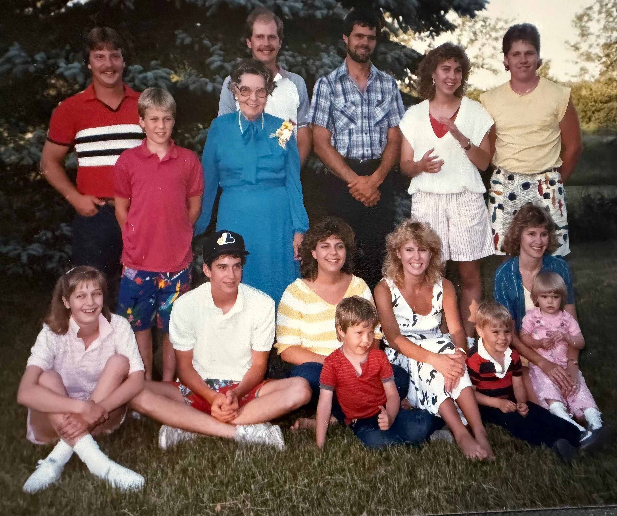 1986 - Mae Meier & grandkids.