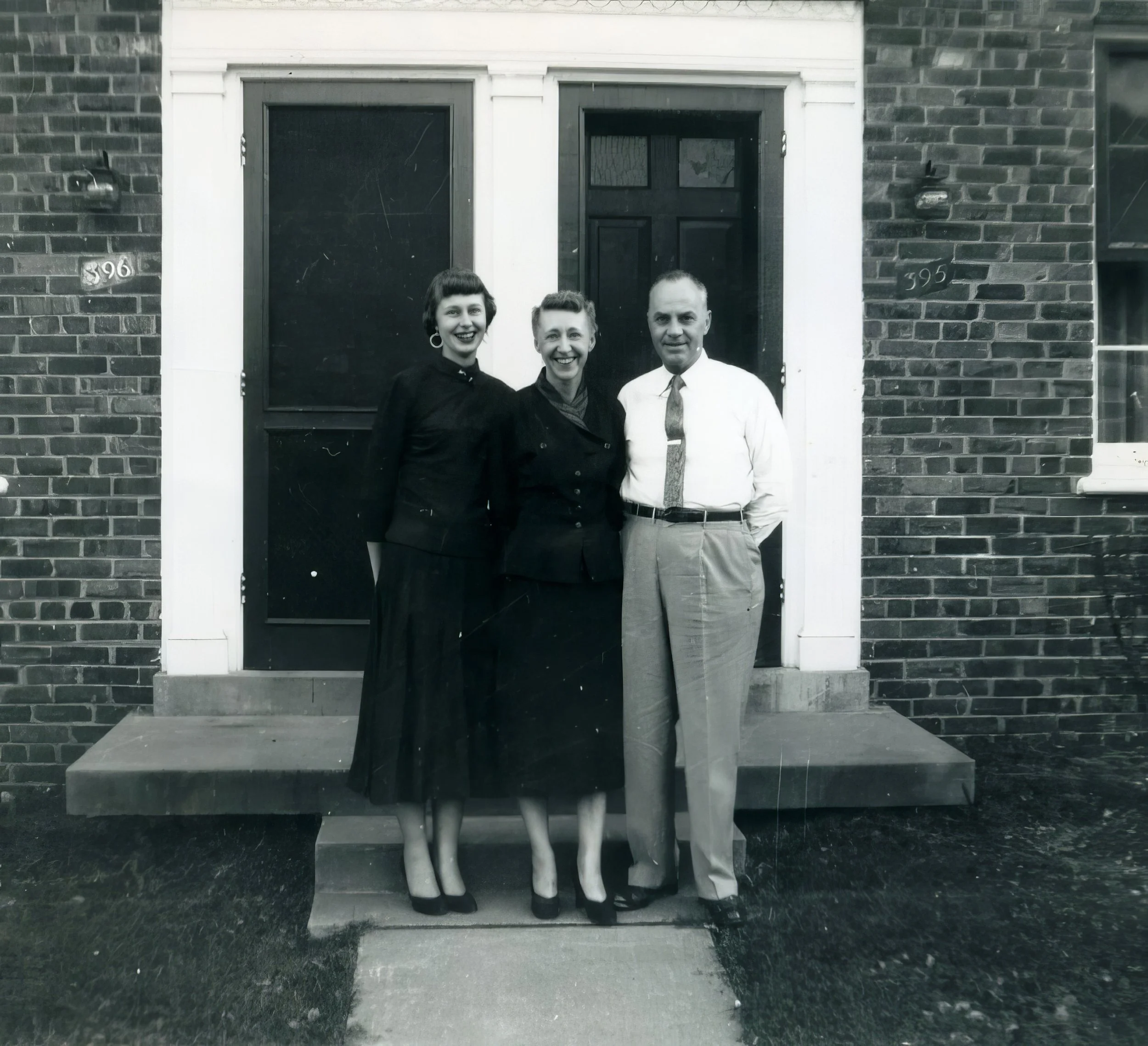 1954 - Dodie Boe, Caroline & Mike Johnson.