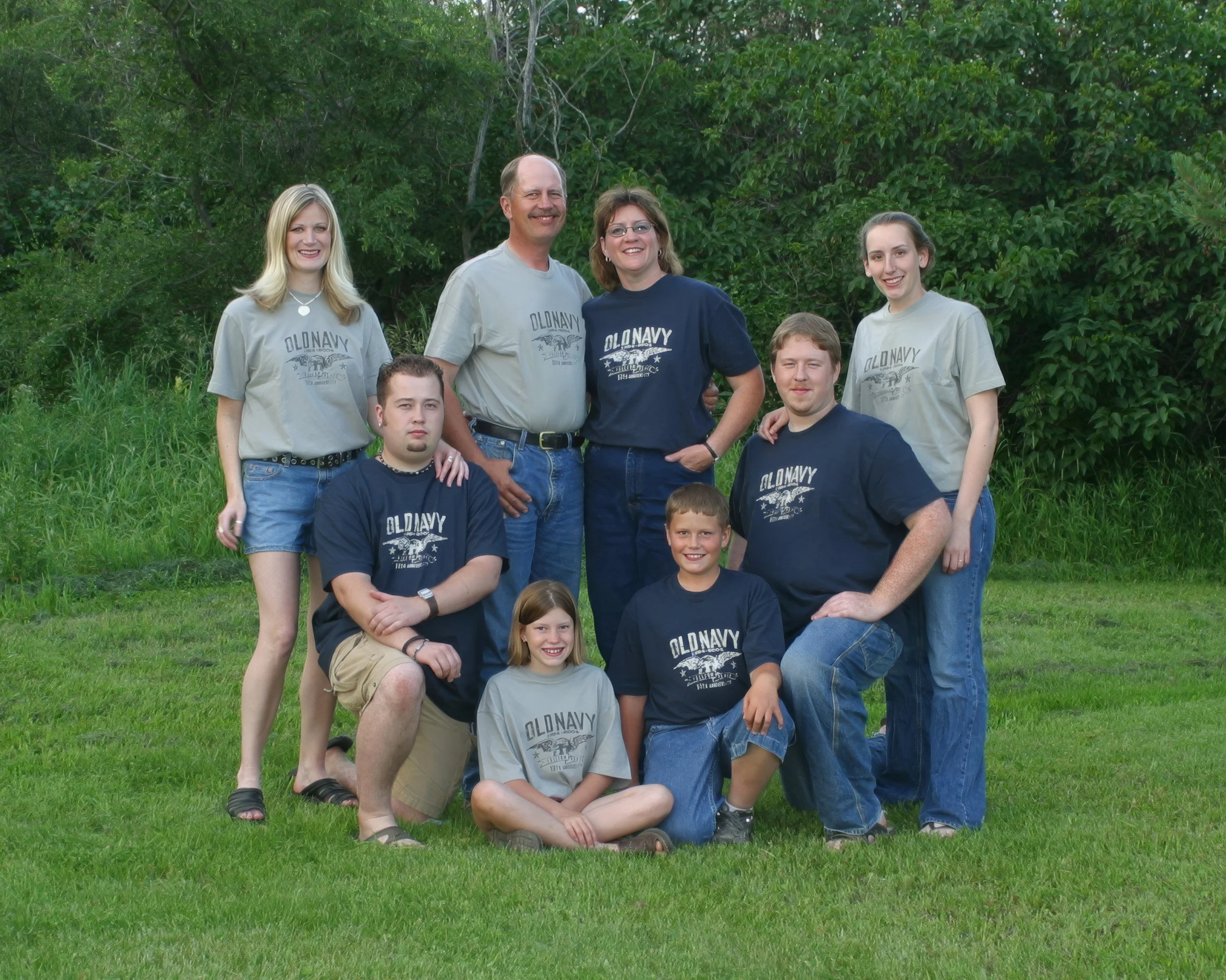2000s - Front: Jamie Boe, Amanda Boe, Thomas Boe, Jonathan Wurtzler. Back: Becky Boe, Jeff & Nancy Boe, Kate Wurtzler. 