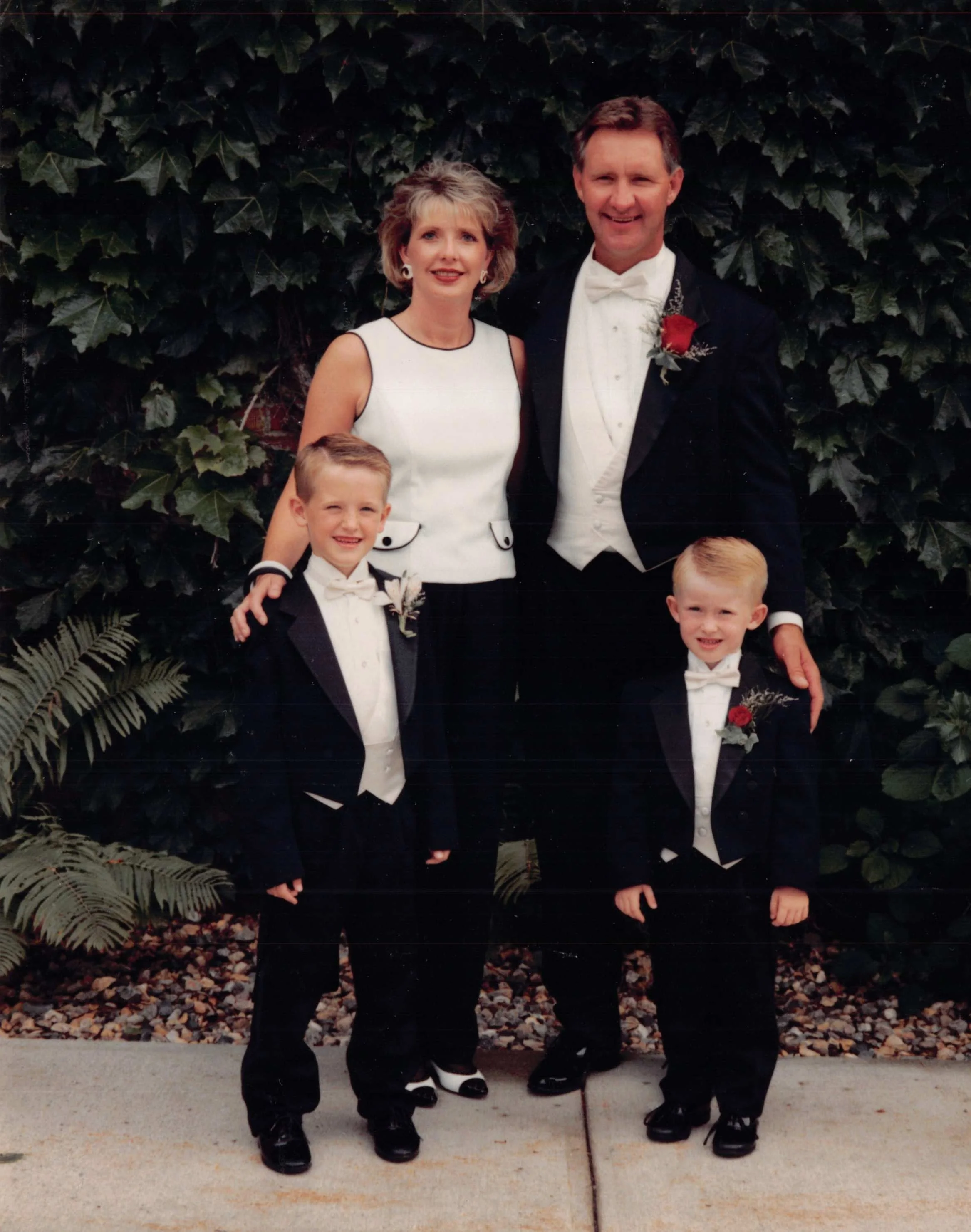 1997 - Jackson, Dorothy, Fred, & Taylor Hall.