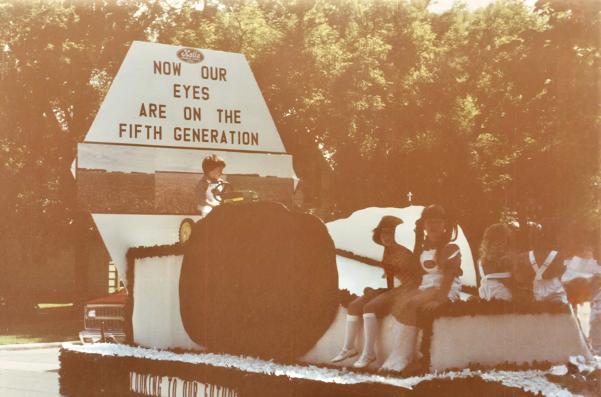 1982 - Family parade float.