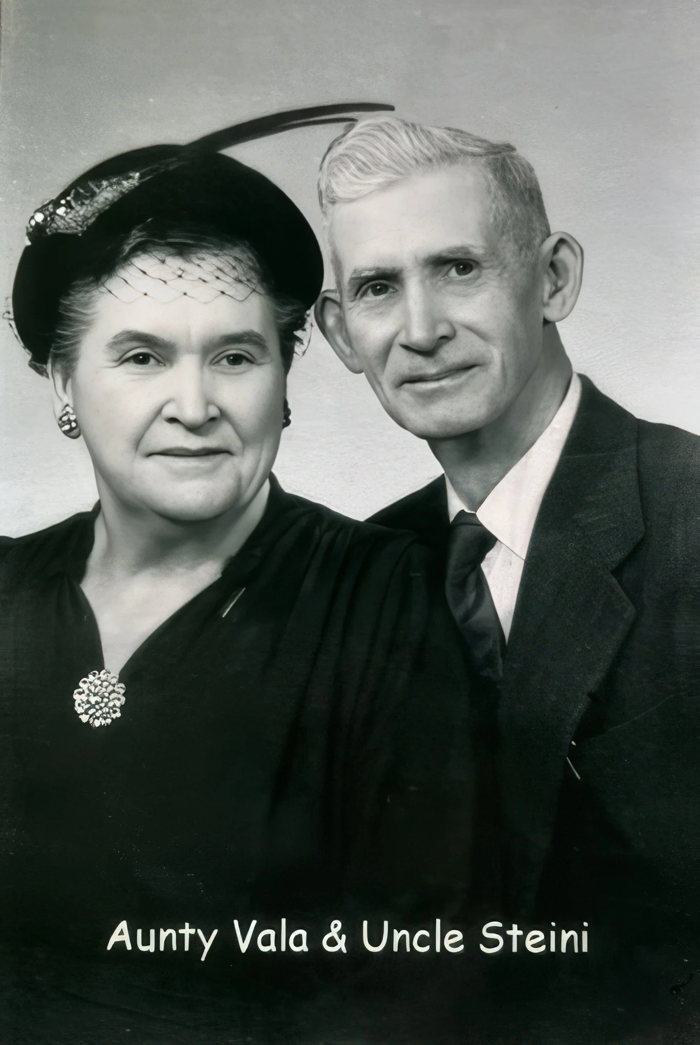 1930s - Valgerdur (Vala) & Thorstein (Steini)  (Vala was Hosianna's sister).
