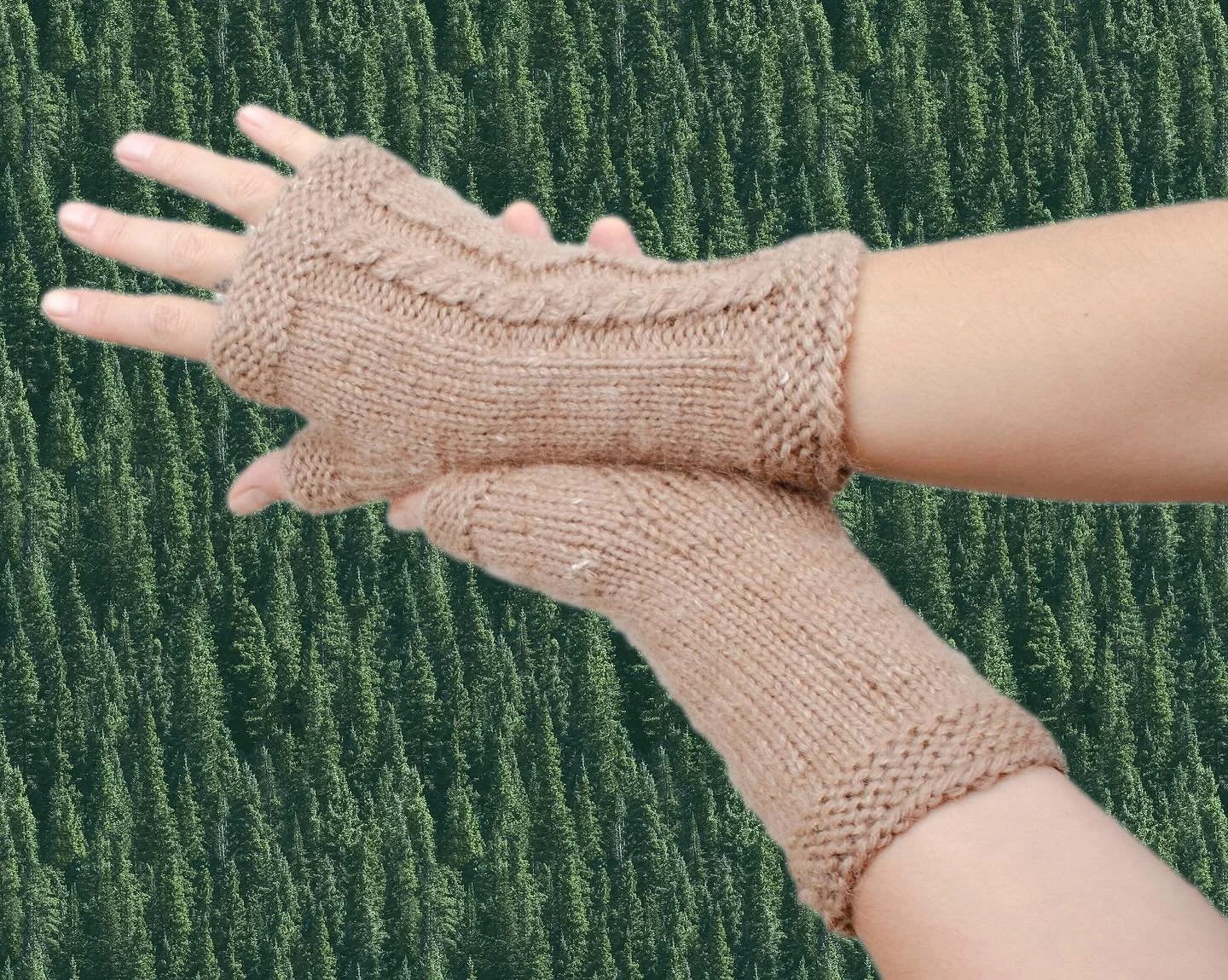 Cable knit handwarmers 🌝

I designed them myself and they&rsquo;re made out of wool, hemp, silk and mohair. First time working with hemp and it gives the yarn a bit more of a rustic vibe but then the mohair and silk soften it out. I made these last 