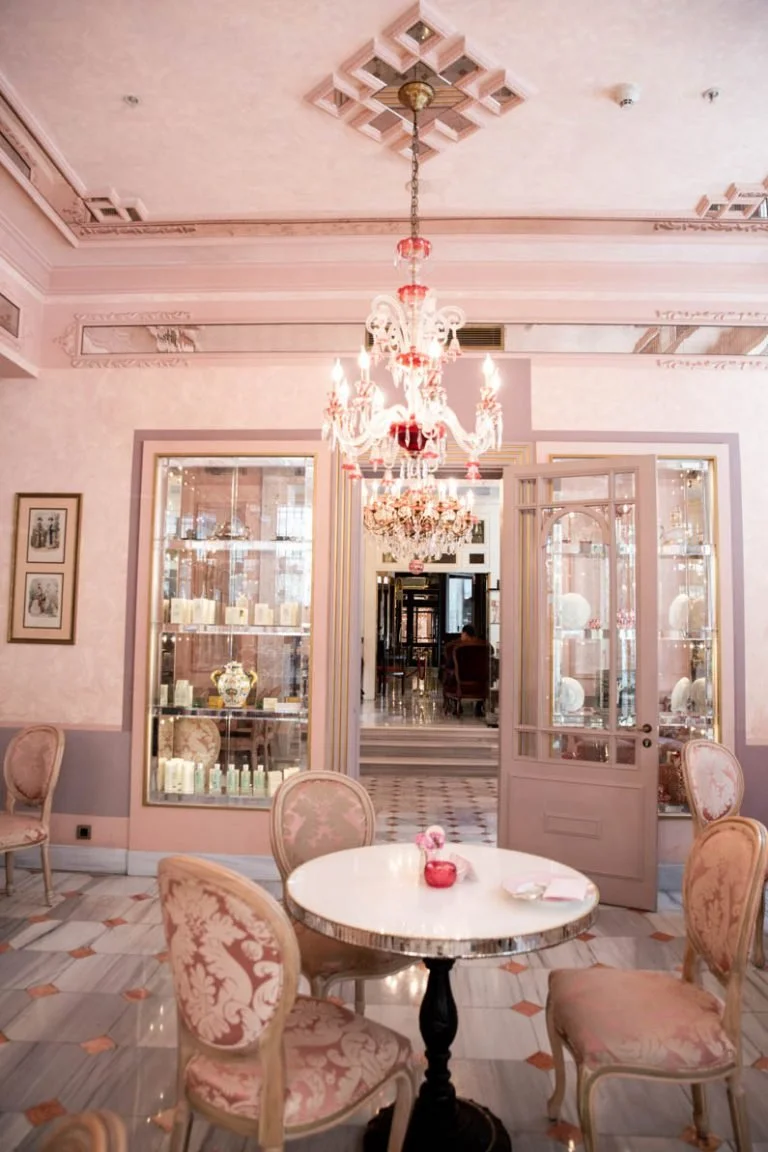pera palace hotel patisserie de pera room.jpg