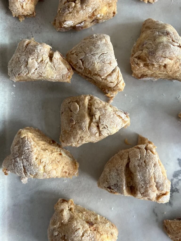 DATE CINNAMON SCONES