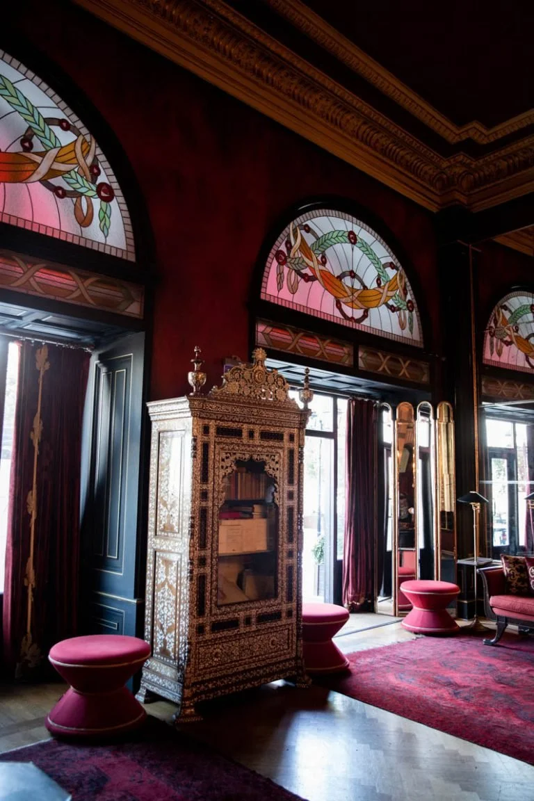 pera palace hotel entry.jpg