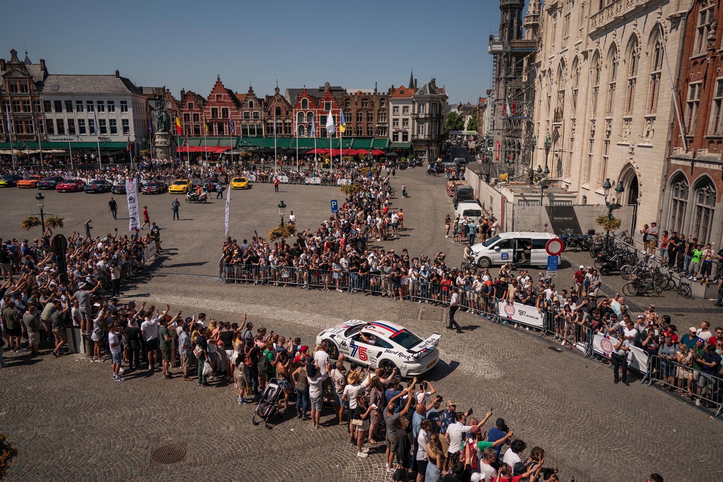 Car arrivals into Bruges