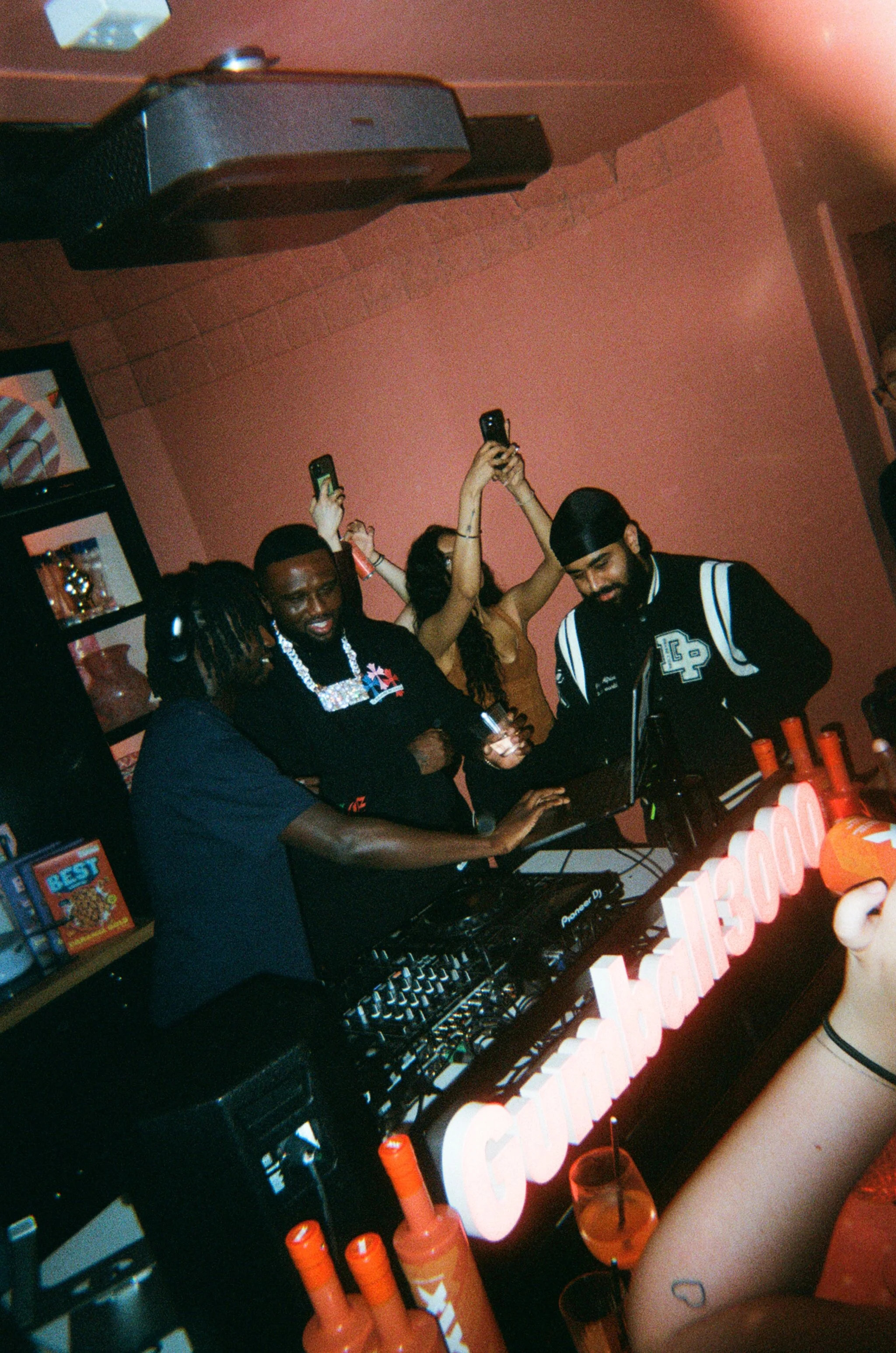 XIX DISPOSABLE-31.jpg