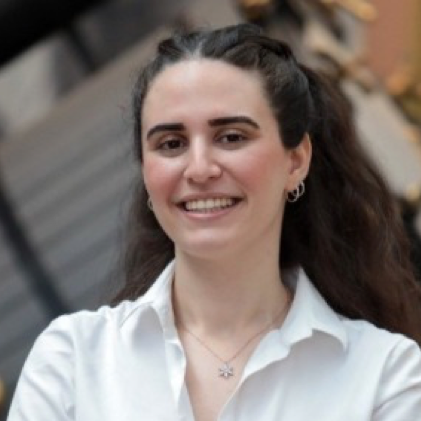 A photo of Selin Gökkut, a circular economy researcher from Turkey.