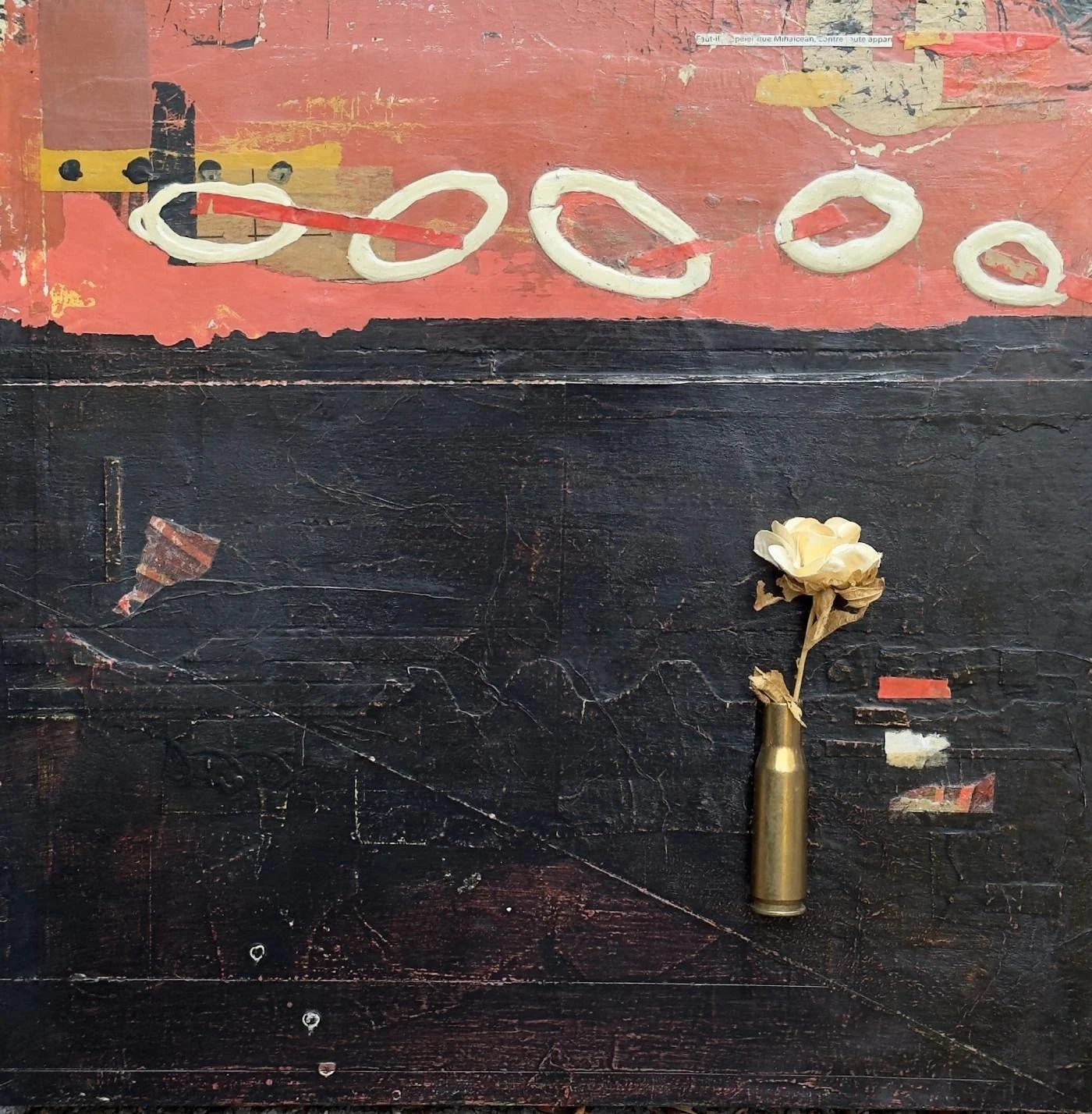 Peinture abstraite en technique mixte sur panneau de bois, éléments résiduels et mémoire de la forme.